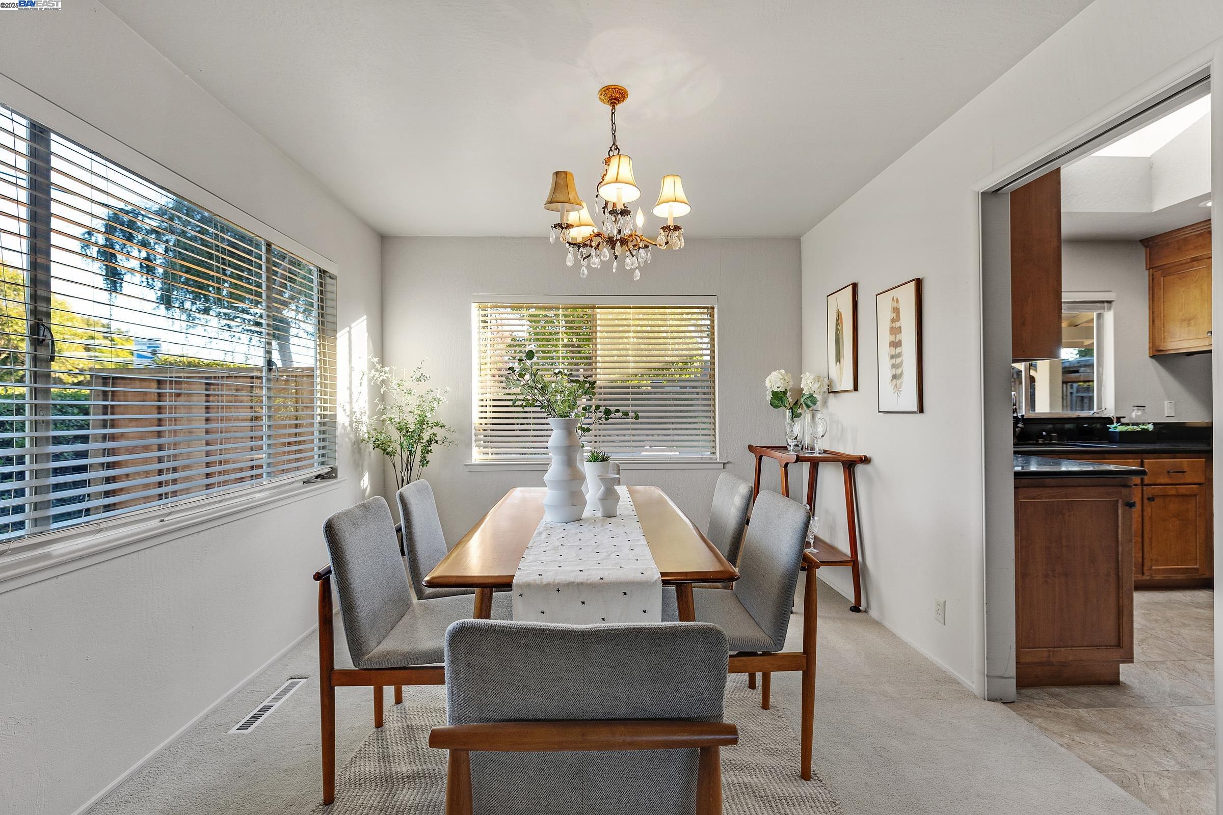 Detail Gallery Image 12 of 43 For 41506 Chadbourne Dr, Fremont,  CA 94539 - 3 Beds | 2 Baths