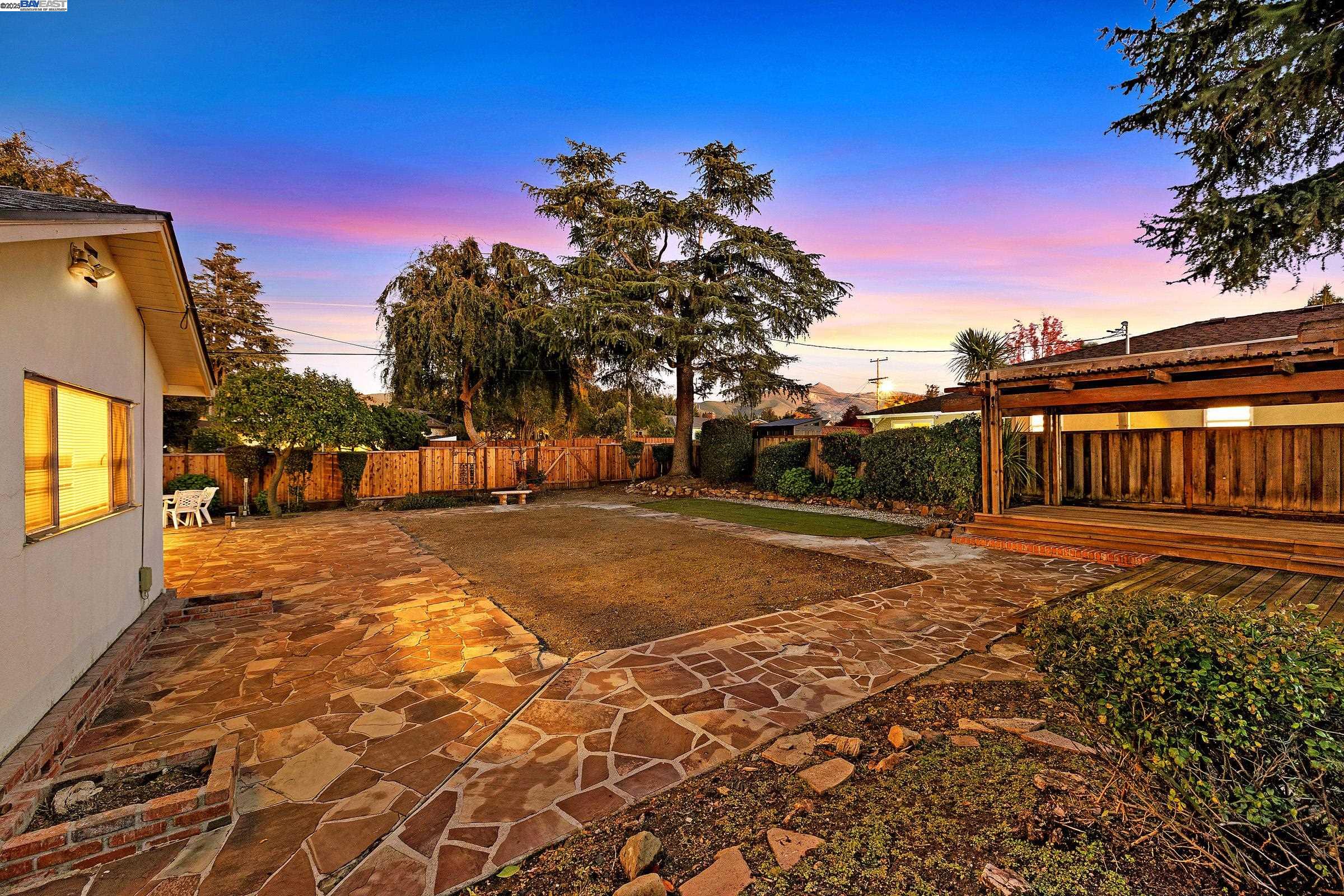 Detail Gallery Image 30 of 43 For 41506 Chadbourne Dr, Fremont,  CA 94539 - 3 Beds | 2 Baths