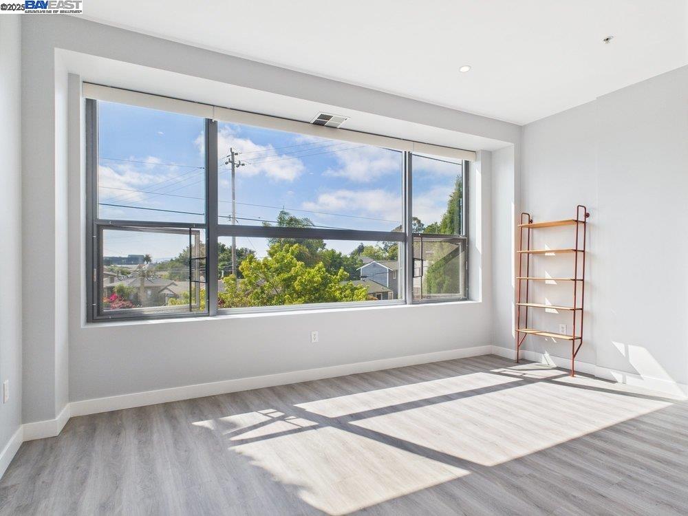 Detail Gallery Image 4 of 54 For 1001 46th St #220,  Emeryville,  CA 94608 - 1 Beds | 1 Baths