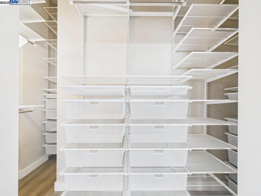 Detail Gallery Image 5 of 54 For 1001 46th St #220,  Emeryville,  CA 94608 - 1 Beds | 1 Baths