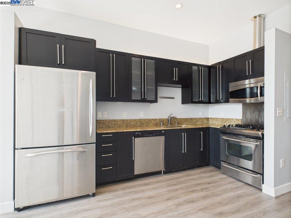 Detail Gallery Image 6 of 54 For 1001 46th St #220,  Emeryville,  CA 94608 - 1 Beds | 1 Baths