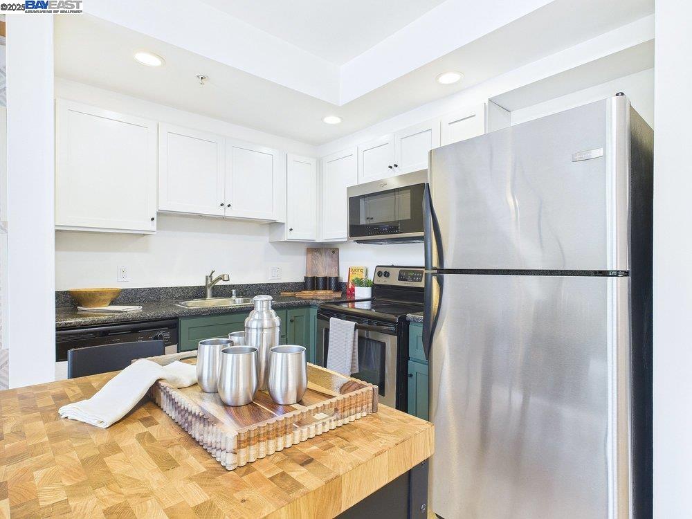 Detail Gallery Image 16 of 25 For 485 W Macarthur Blvd #201,  Oakland,  CA 94609 - 1 Beds | 1 Baths