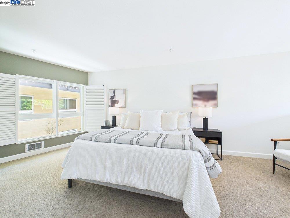 Detail Gallery Image 3 of 25 For 485 W Macarthur Blvd #201,  Oakland,  CA 94609 - 1 Beds | 1 Baths