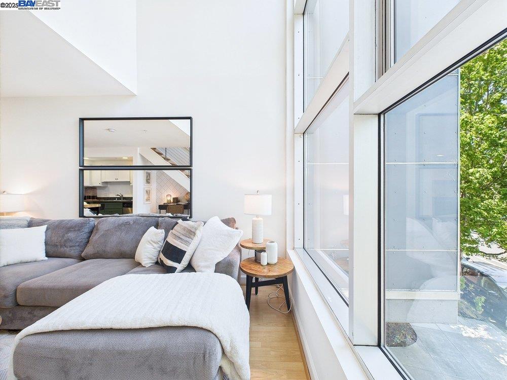 Detail Gallery Image 8 of 25 For 485 W Macarthur Blvd #201,  Oakland,  CA 94609 - 1 Beds | 1 Baths