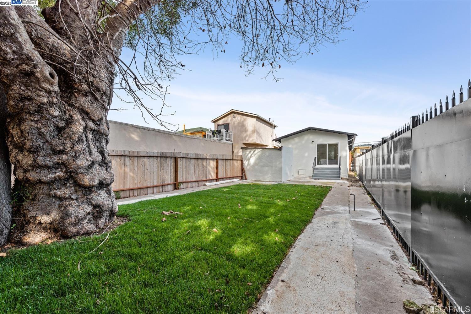 Front Image Thumbnail for BE41118771