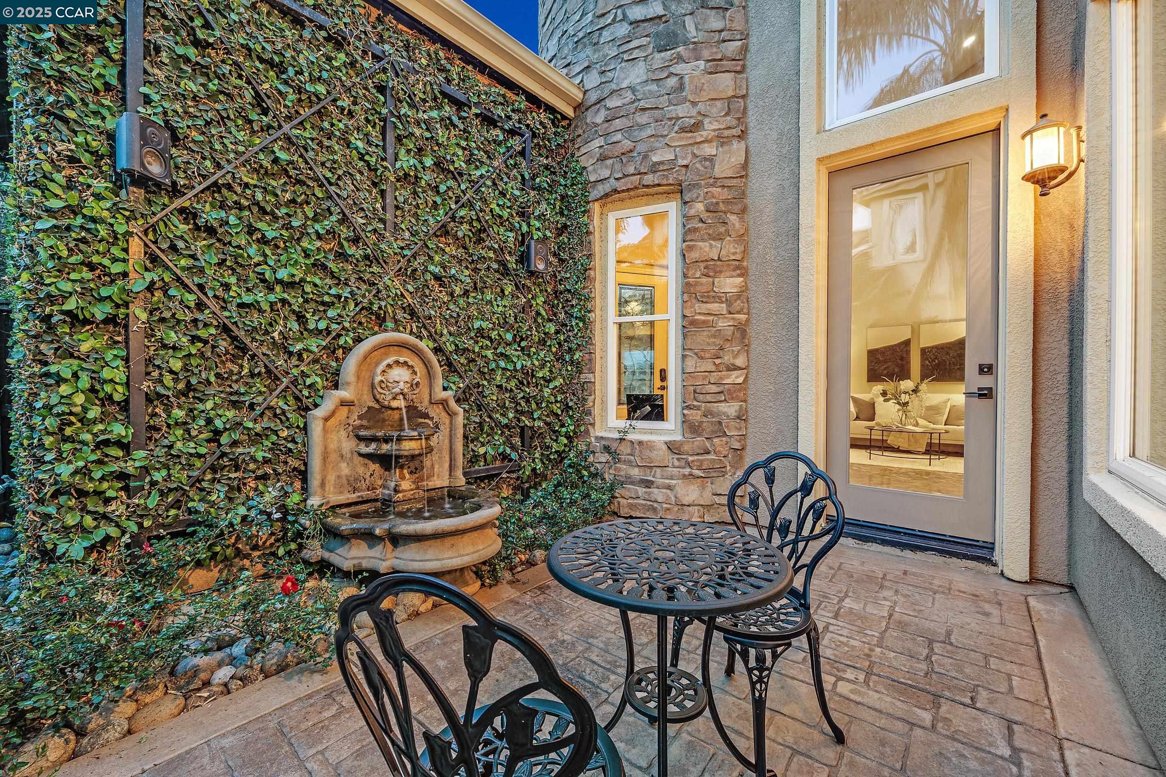 Detail Gallery Image 14 of 60 For 5717 Saint Andrews Dr, Stockton,  CA 95219 - 3 Beds | 3/1 Baths