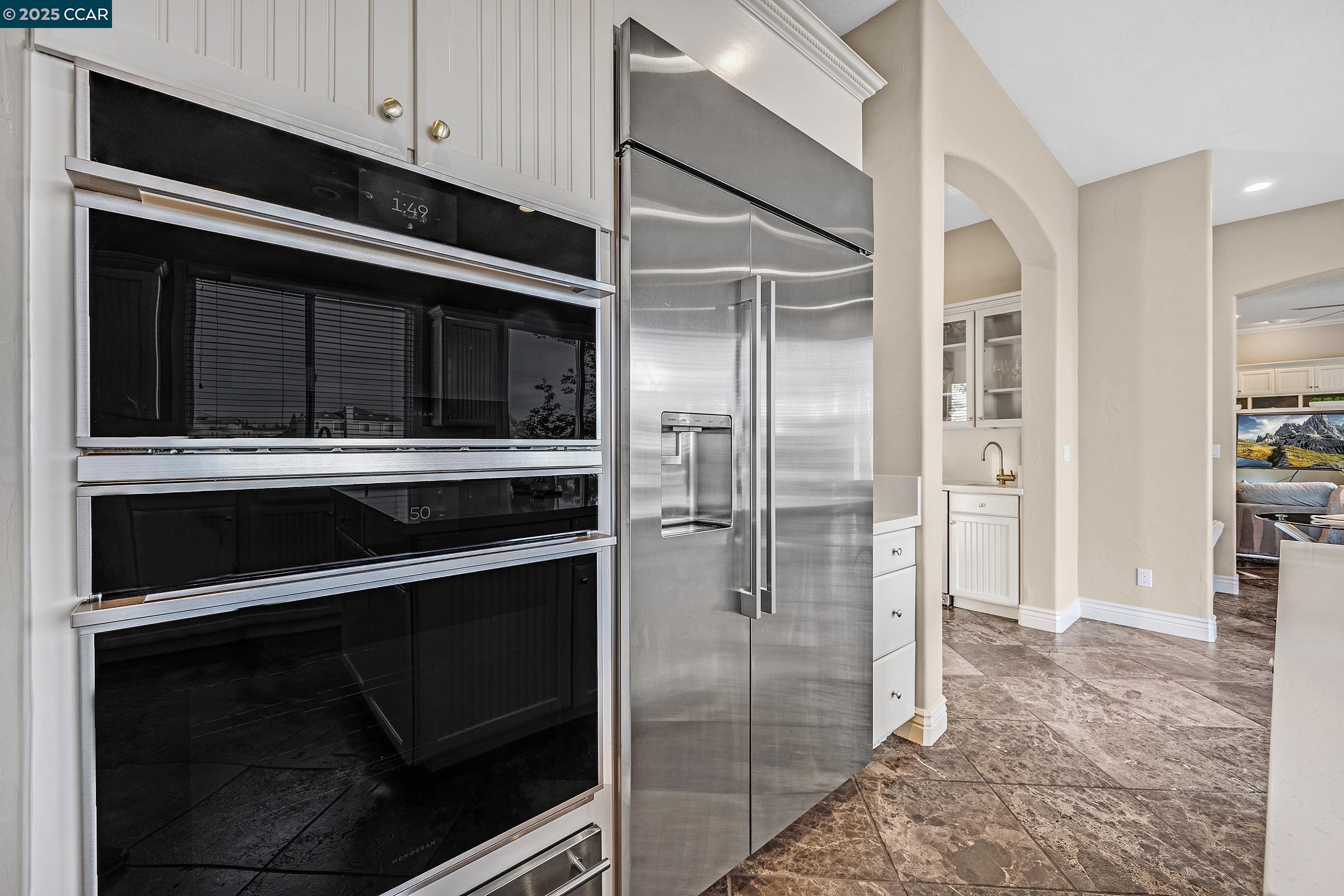 Detail Gallery Image 21 of 60 For 5717 Saint Andrews Dr, Stockton,  CA 95219 - 3 Beds | 3/1 Baths