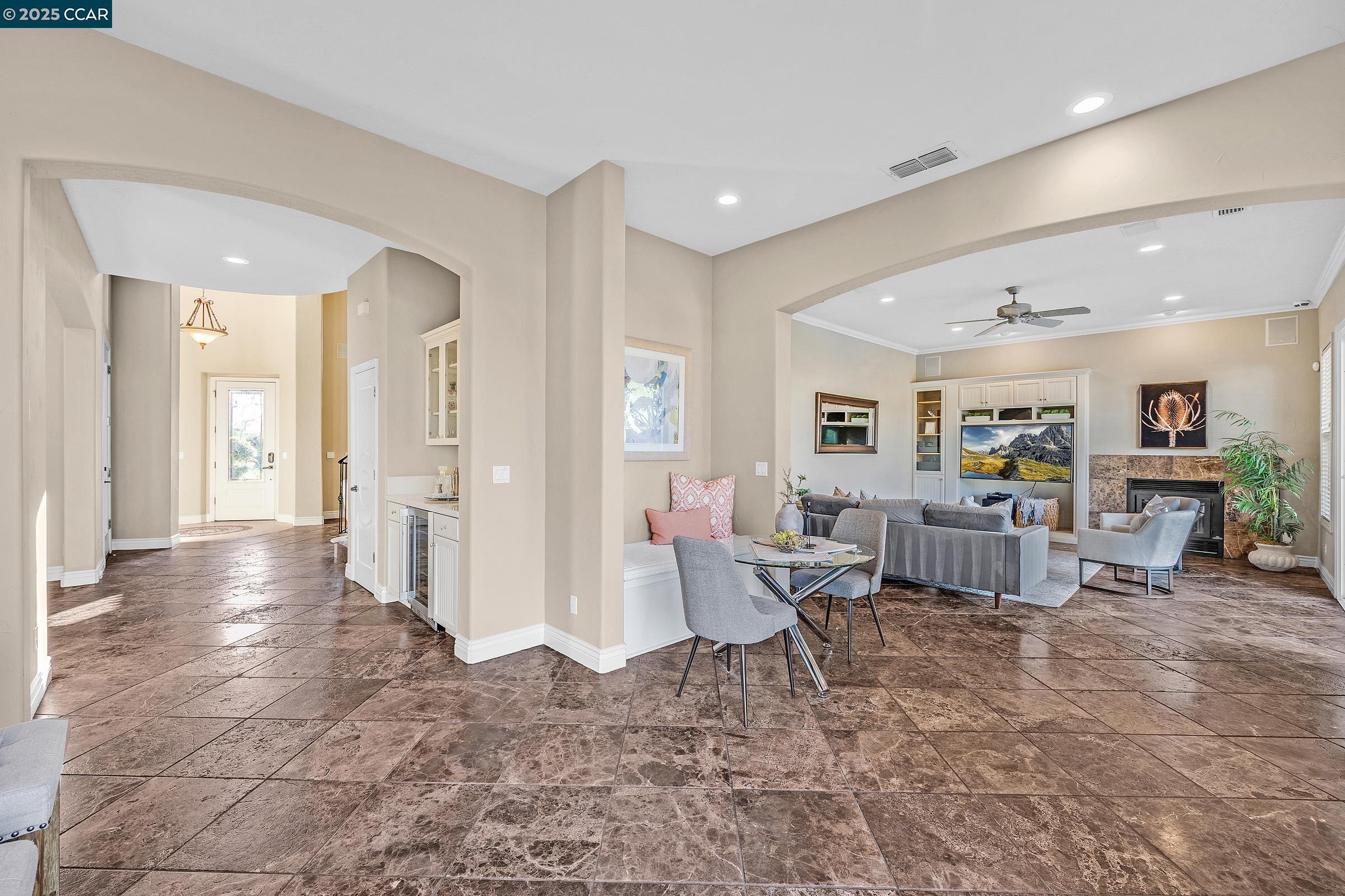 Detail Gallery Image 22 of 60 For 5717 Saint Andrews Dr, Stockton,  CA 95219 - 3 Beds | 3/1 Baths