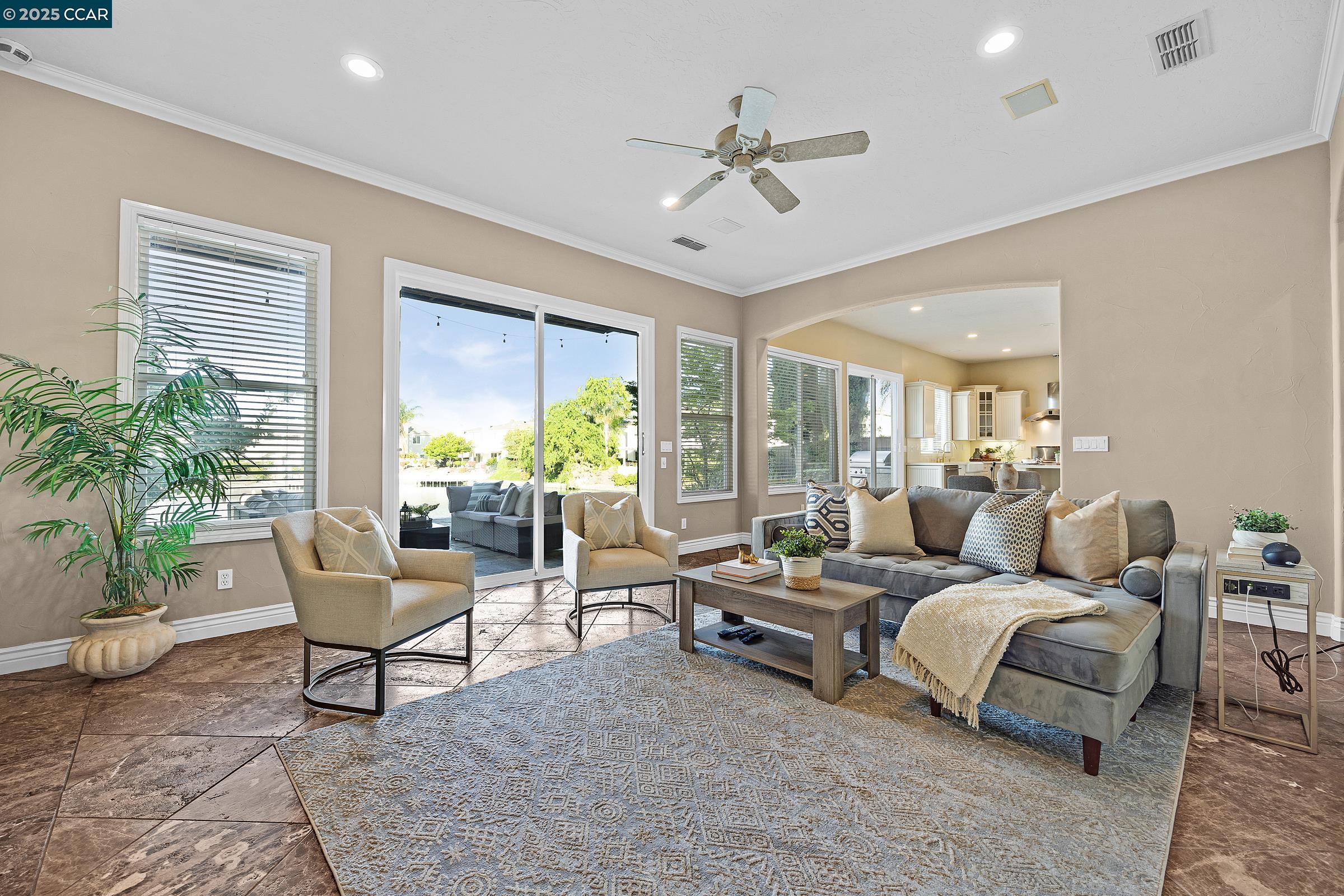 Detail Gallery Image 25 of 60 For 5717 Saint Andrews Dr, Stockton,  CA 95219 - 3 Beds | 3/1 Baths