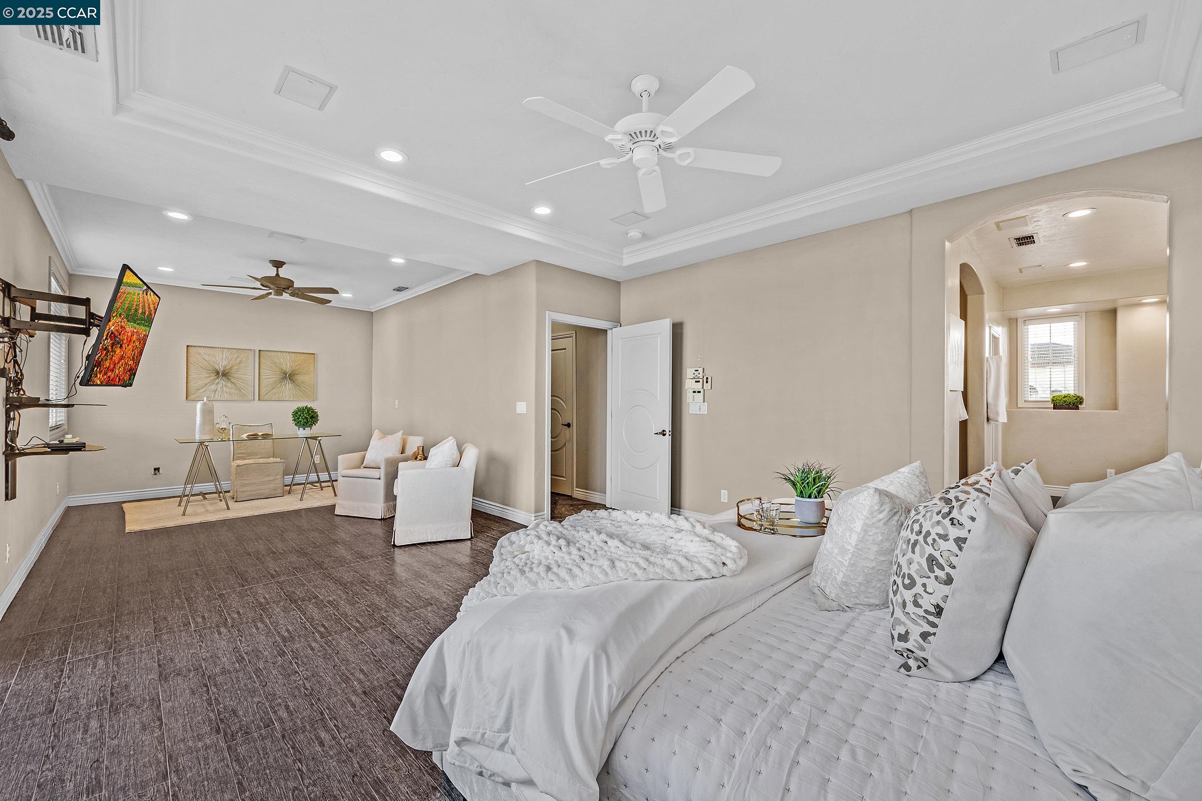 Detail Gallery Image 36 of 60 For 5717 Saint Andrews Dr, Stockton,  CA 95219 - 3 Beds | 3/1 Baths