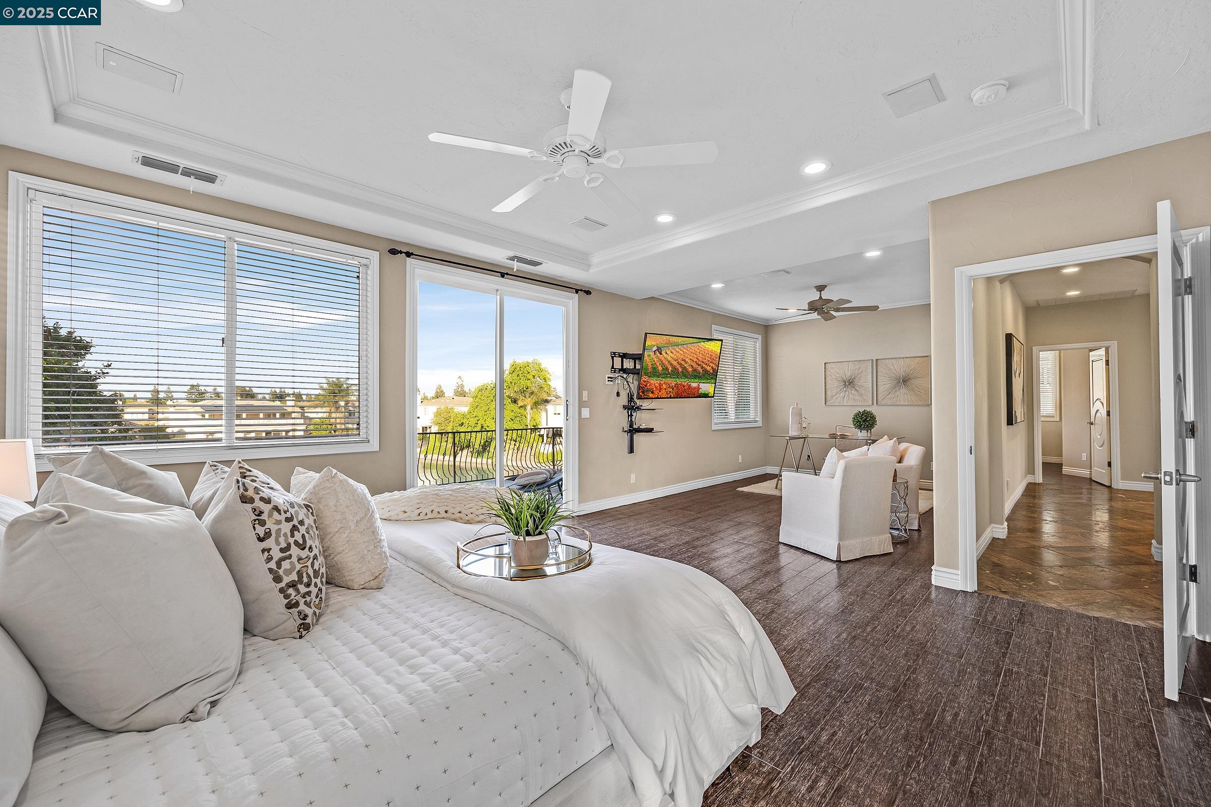 Detail Gallery Image 37 of 60 For 5717 Saint Andrews Dr, Stockton,  CA 95219 - 3 Beds | 3/1 Baths