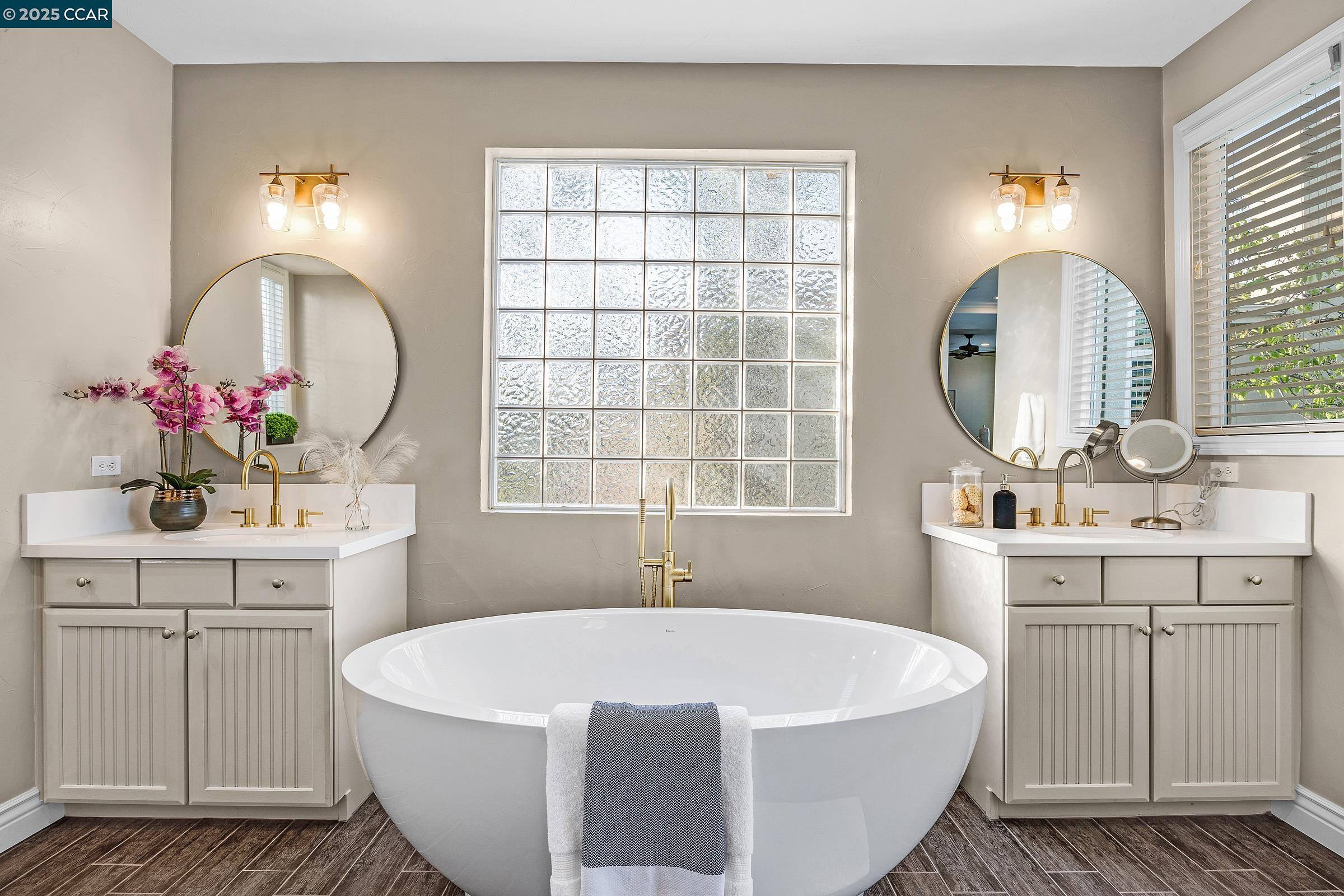 Detail Gallery Image 38 of 60 For 5717 Saint Andrews Dr, Stockton,  CA 95219 - 3 Beds | 3/1 Baths