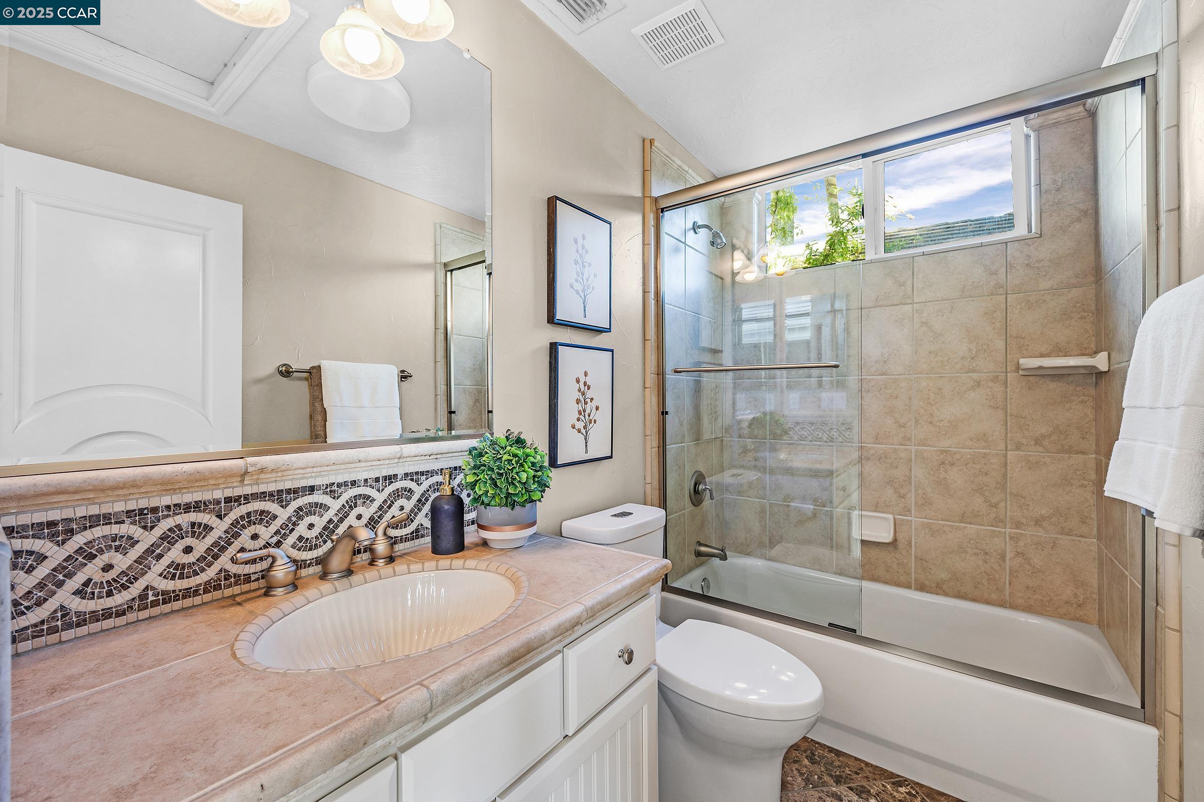 Detail Gallery Image 42 of 60 For 5717 Saint Andrews Dr, Stockton,  CA 95219 - 3 Beds | 3/1 Baths