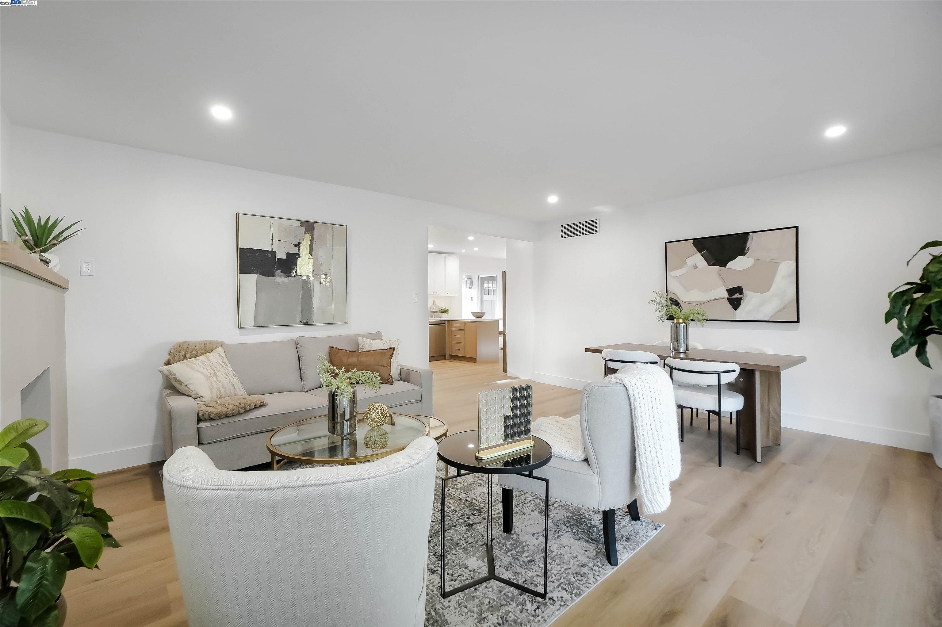 Detail Gallery Image 18 of 57 For 20255 Yeandle Ave, Castro Valley,  CA 94546 - 3 Beds | 2 Baths