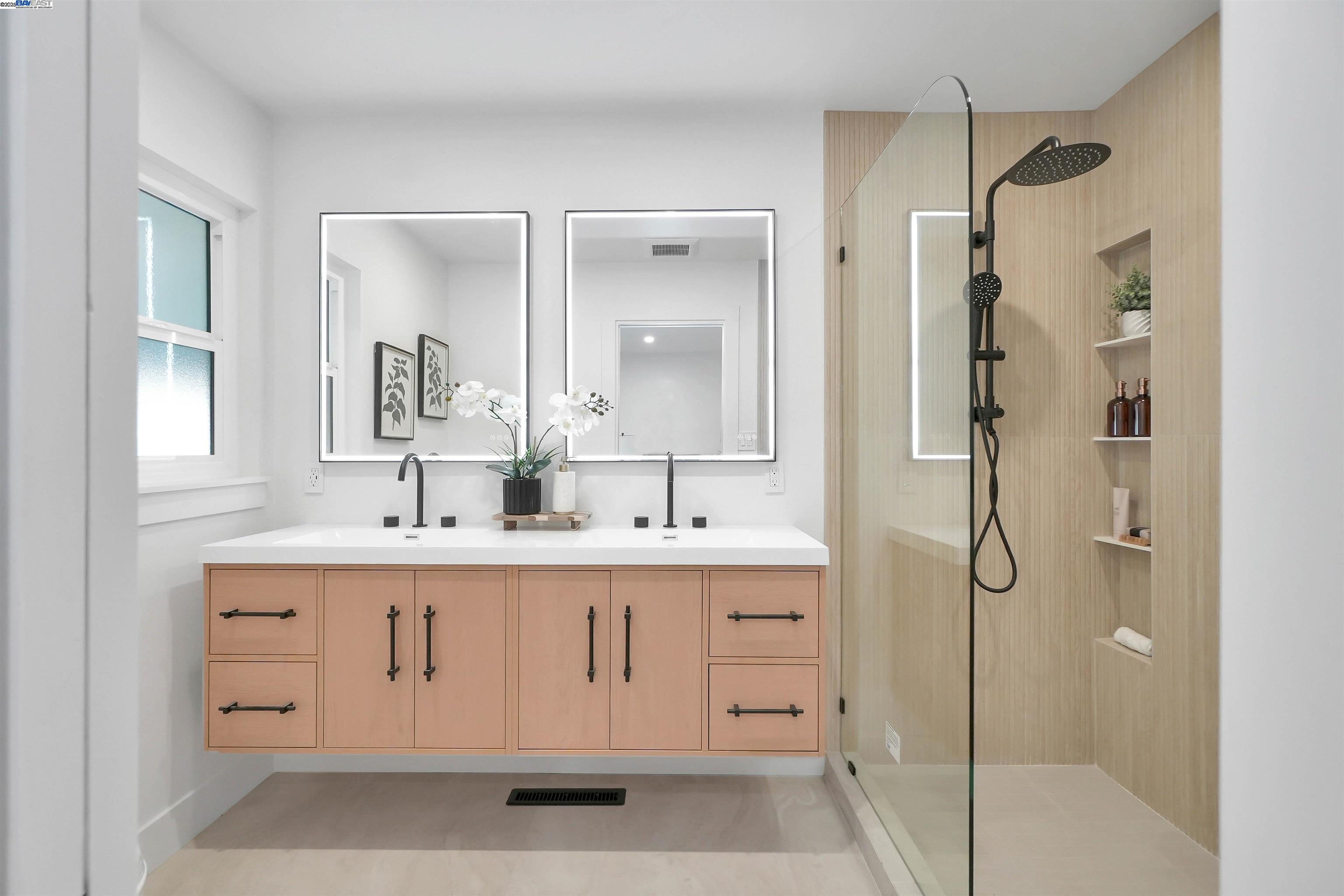 Detail Gallery Image 31 of 57 For 20255 Yeandle Ave, Castro Valley,  CA 94546 - 3 Beds | 2 Baths