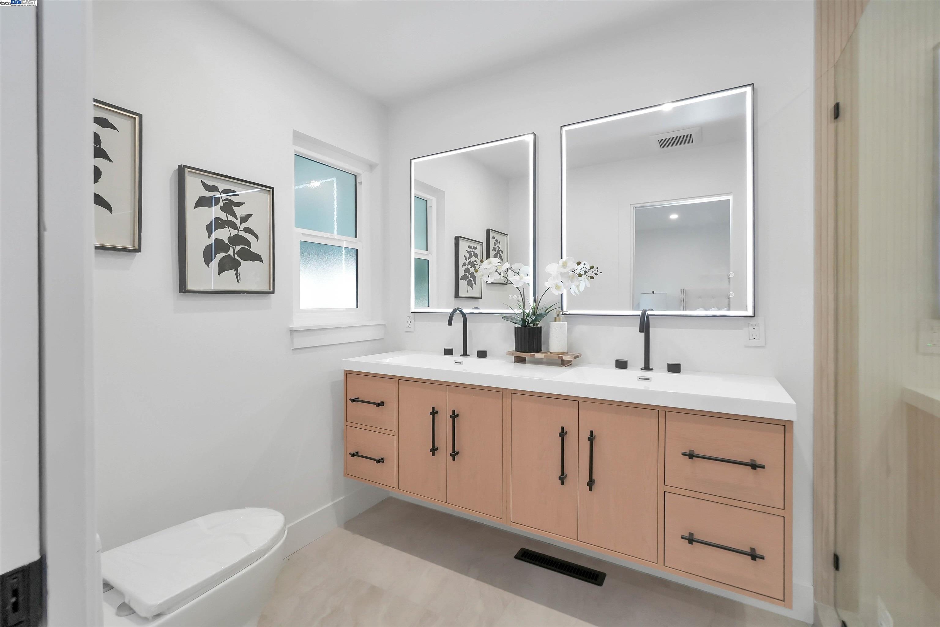 Detail Gallery Image 32 of 57 For 20255 Yeandle Ave, Castro Valley,  CA 94546 - 3 Beds | 2 Baths