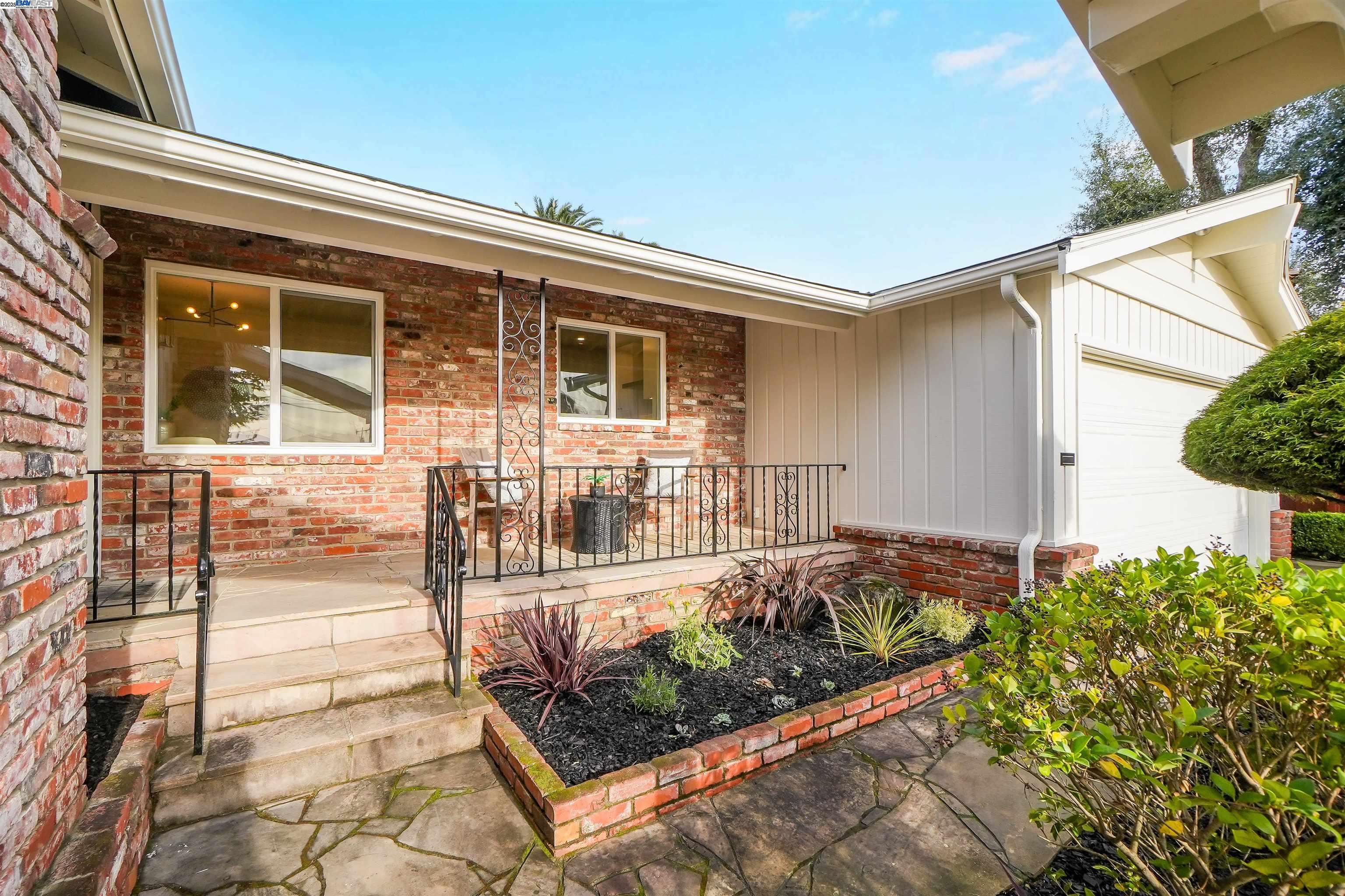 Detail Gallery Image 55 of 57 For 20255 Yeandle Ave, Castro Valley,  CA 94546 - 3 Beds | 2 Baths