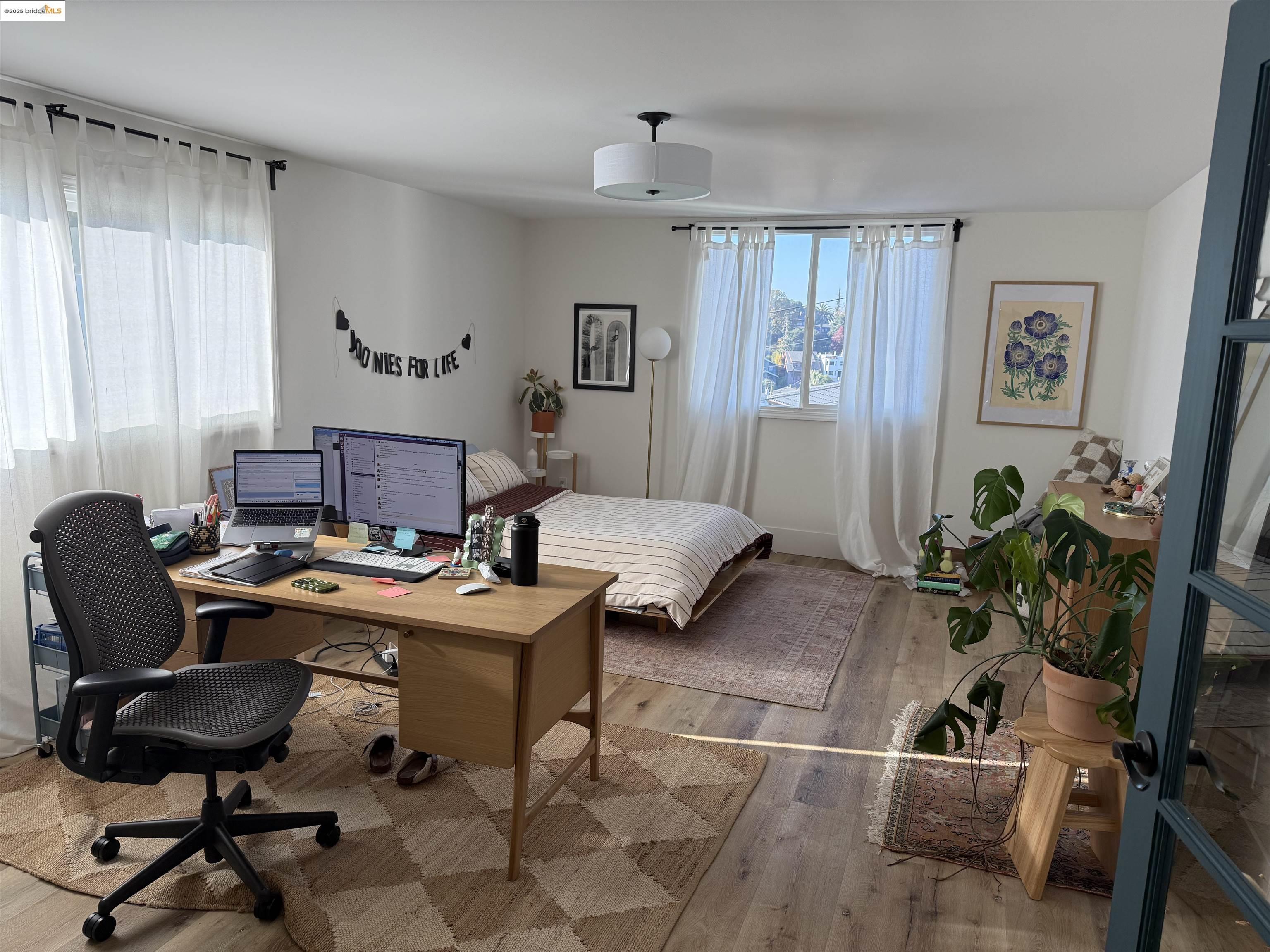 Detail Gallery Image 18 of 39 For 838 Vermont St, Oakland,  CA 94610 - 2 Beds | 2 Baths