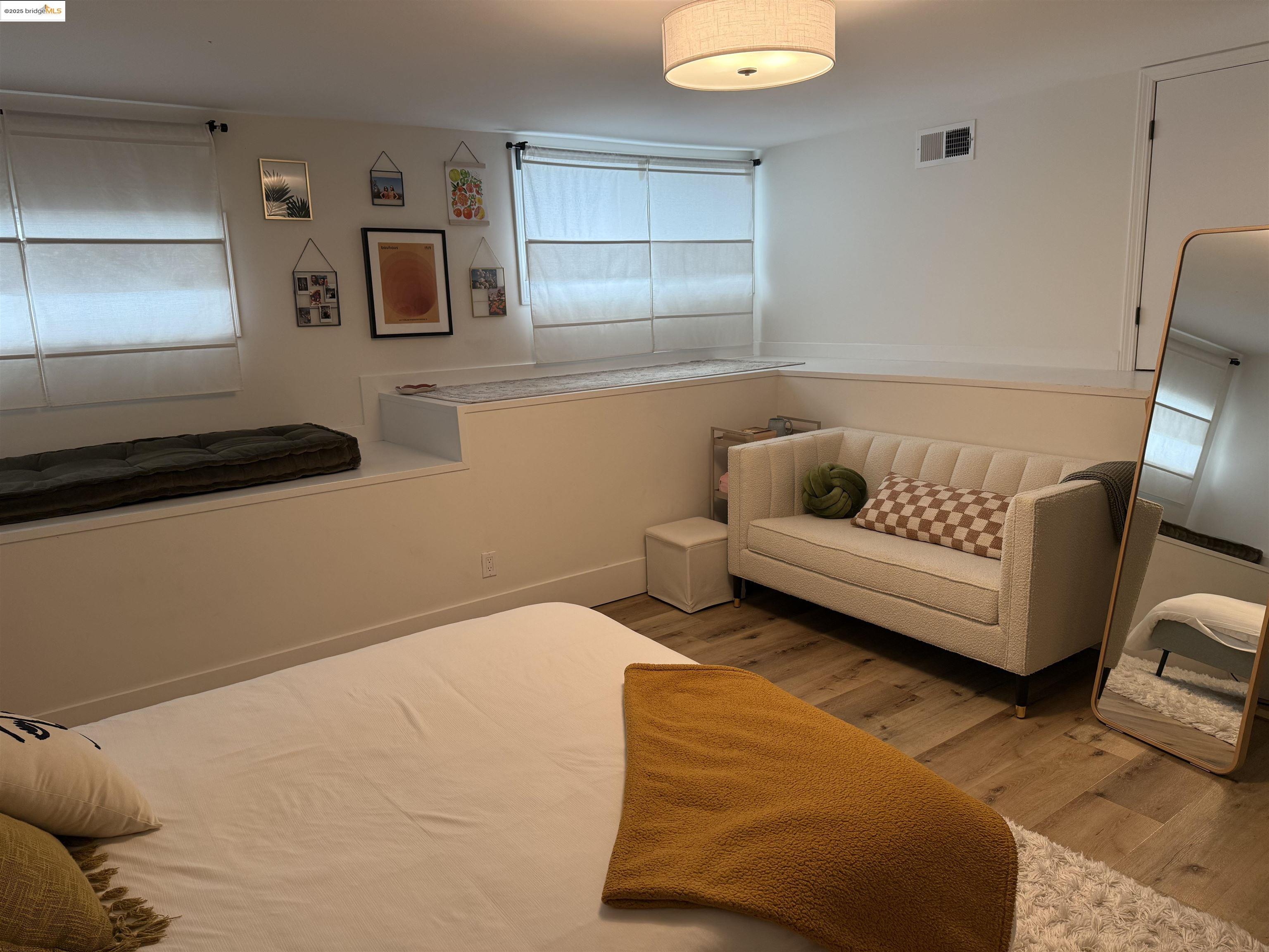 Detail Gallery Image 24 of 39 For 838 Vermont St, Oakland,  CA 94610 - 2 Beds | 2 Baths