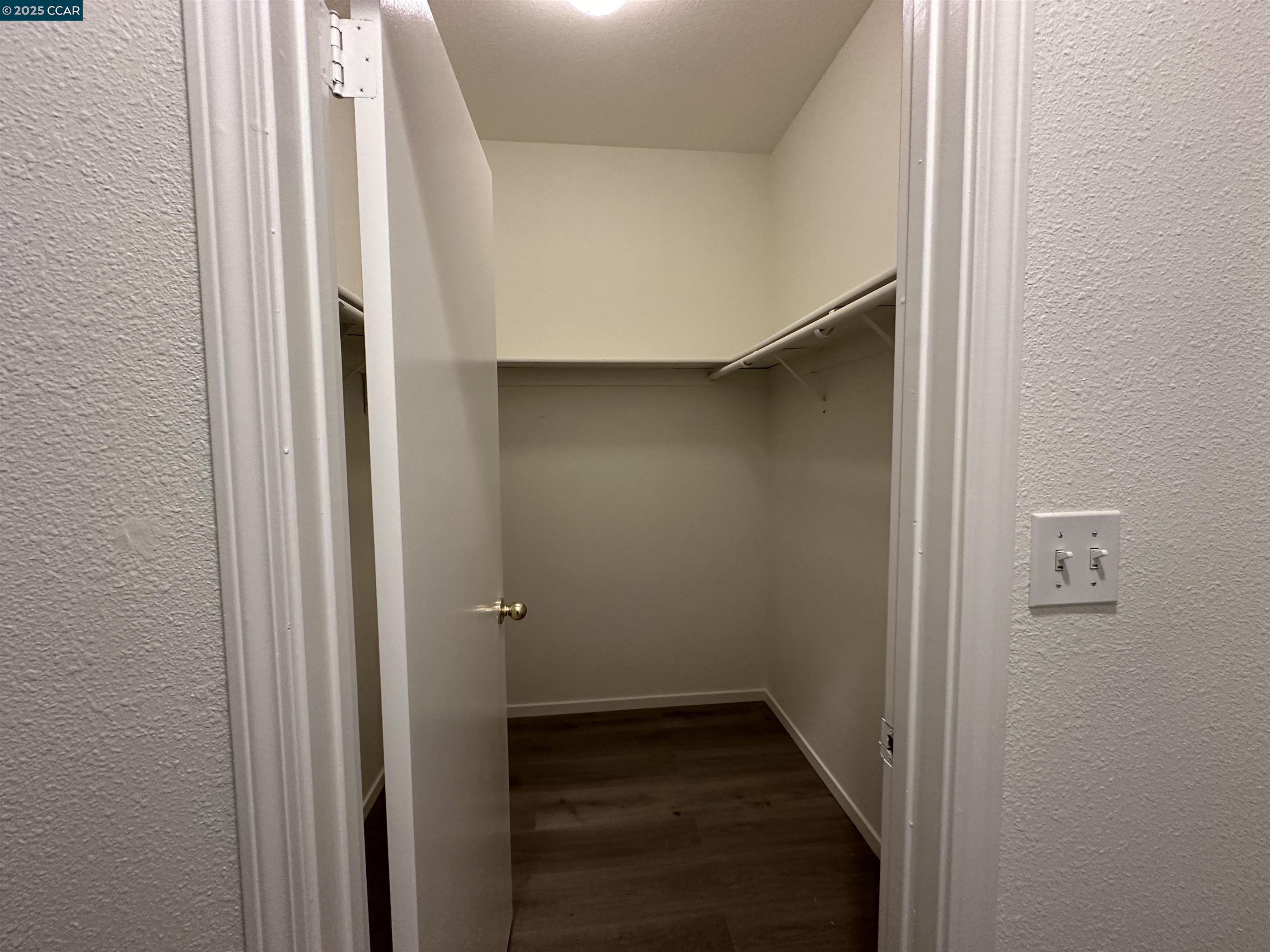 Detail Gallery Image 11 of 14 For 111 Steinbeck Ct, Pittsburg,  CA 94565 - 4 Beds | 2 Baths