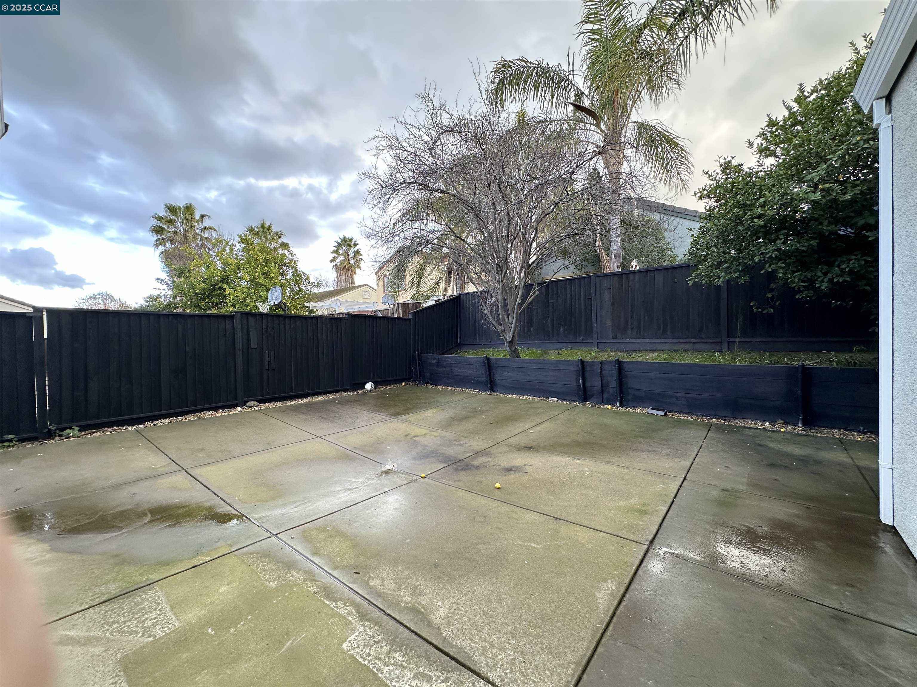 Detail Gallery Image 13 of 14 For 111 Steinbeck Ct, Pittsburg,  CA 94565 - 4 Beds | 2 Baths