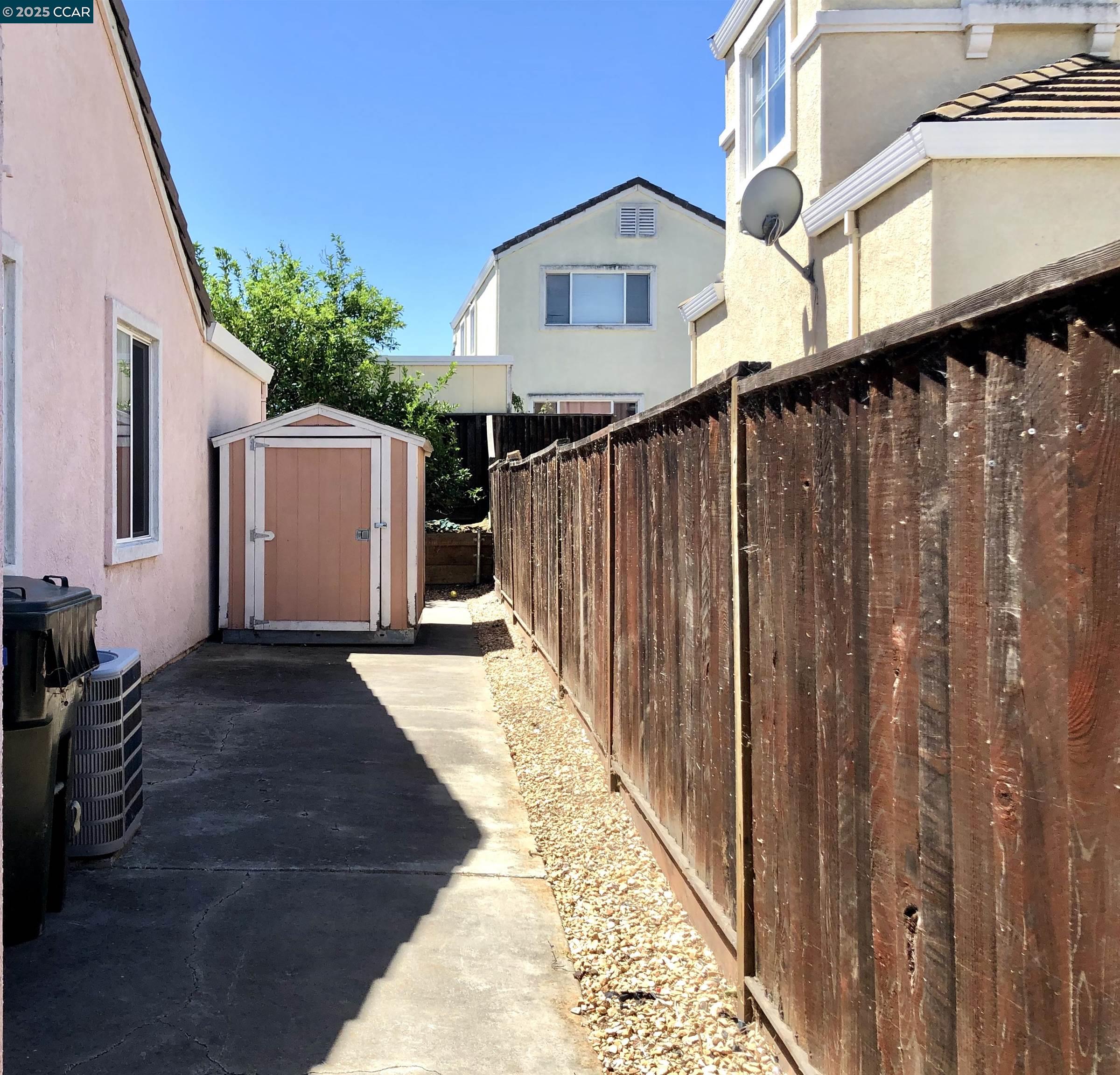 Detail Gallery Image 14 of 14 For 111 Steinbeck Ct, Pittsburg,  CA 94565 - 4 Beds | 2 Baths