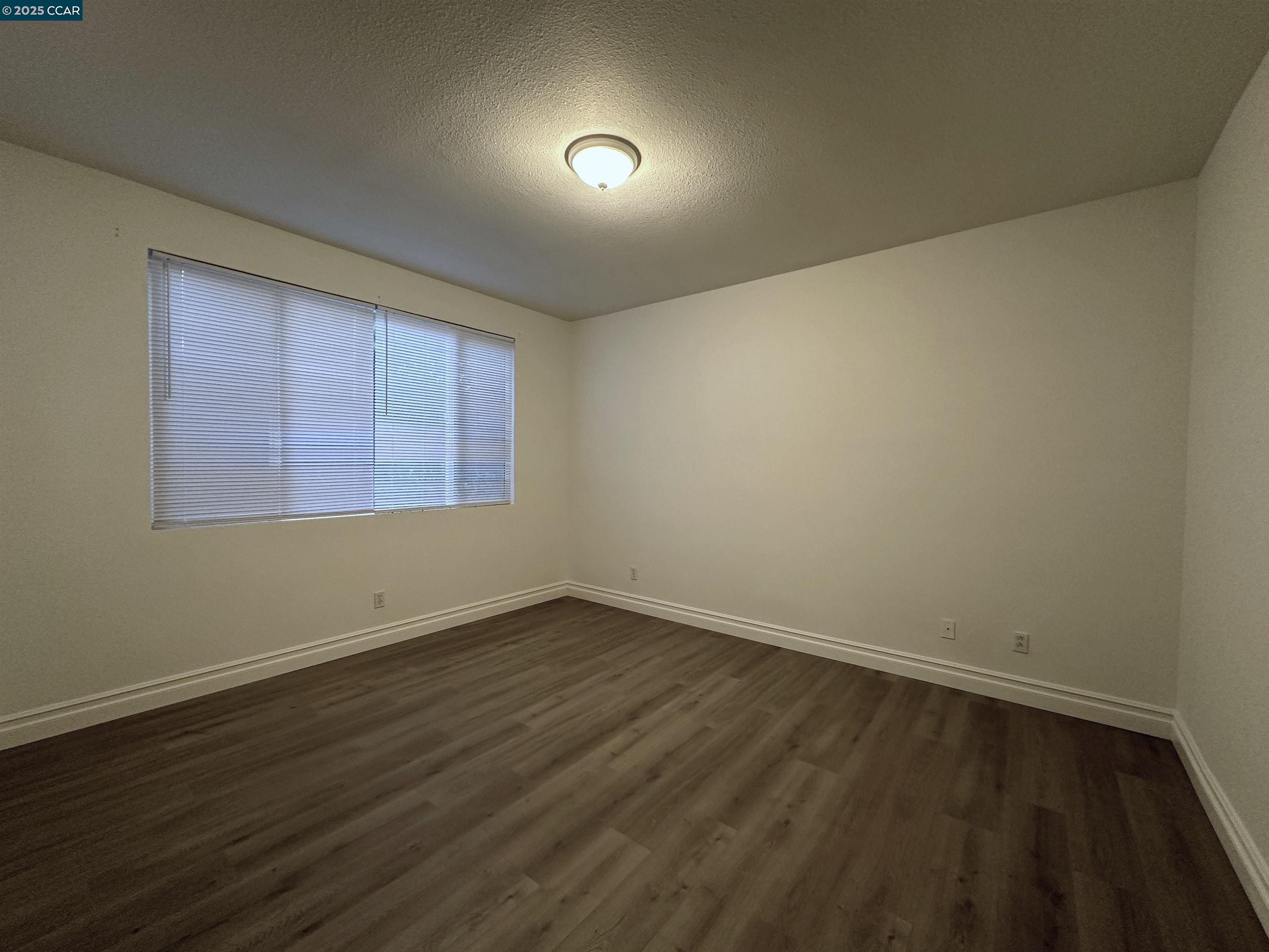 Detail Gallery Image 9 of 14 For 111 Steinbeck Ct, Pittsburg,  CA 94565 - 4 Beds | 2 Baths