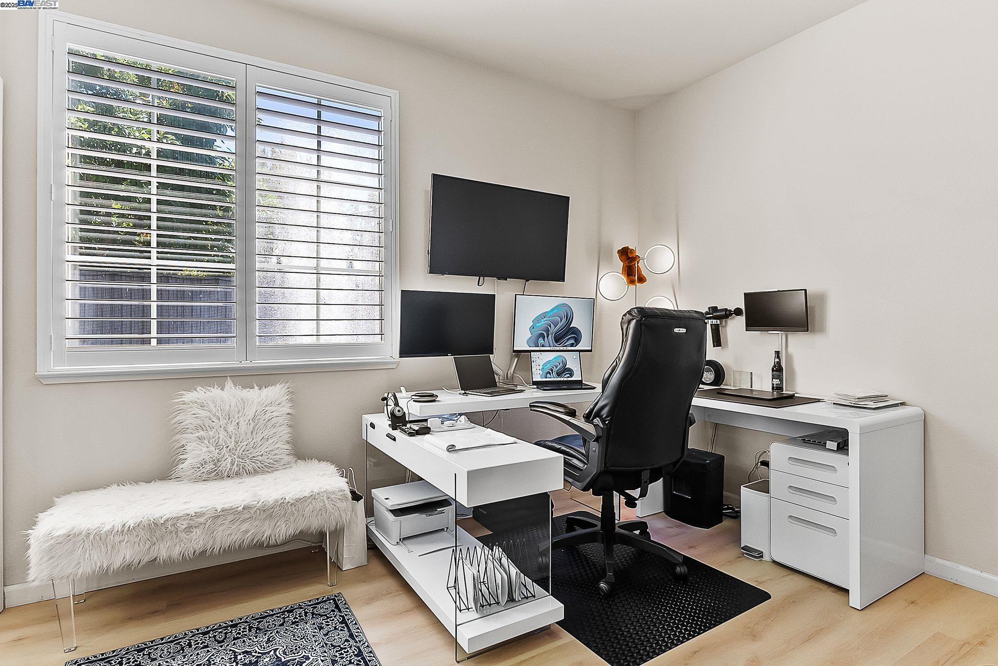 Detail Gallery Image 12 of 24 For 192 Mayhew Way, Walnut Creek,  CA 94597 - 5 Beds | 3 Baths