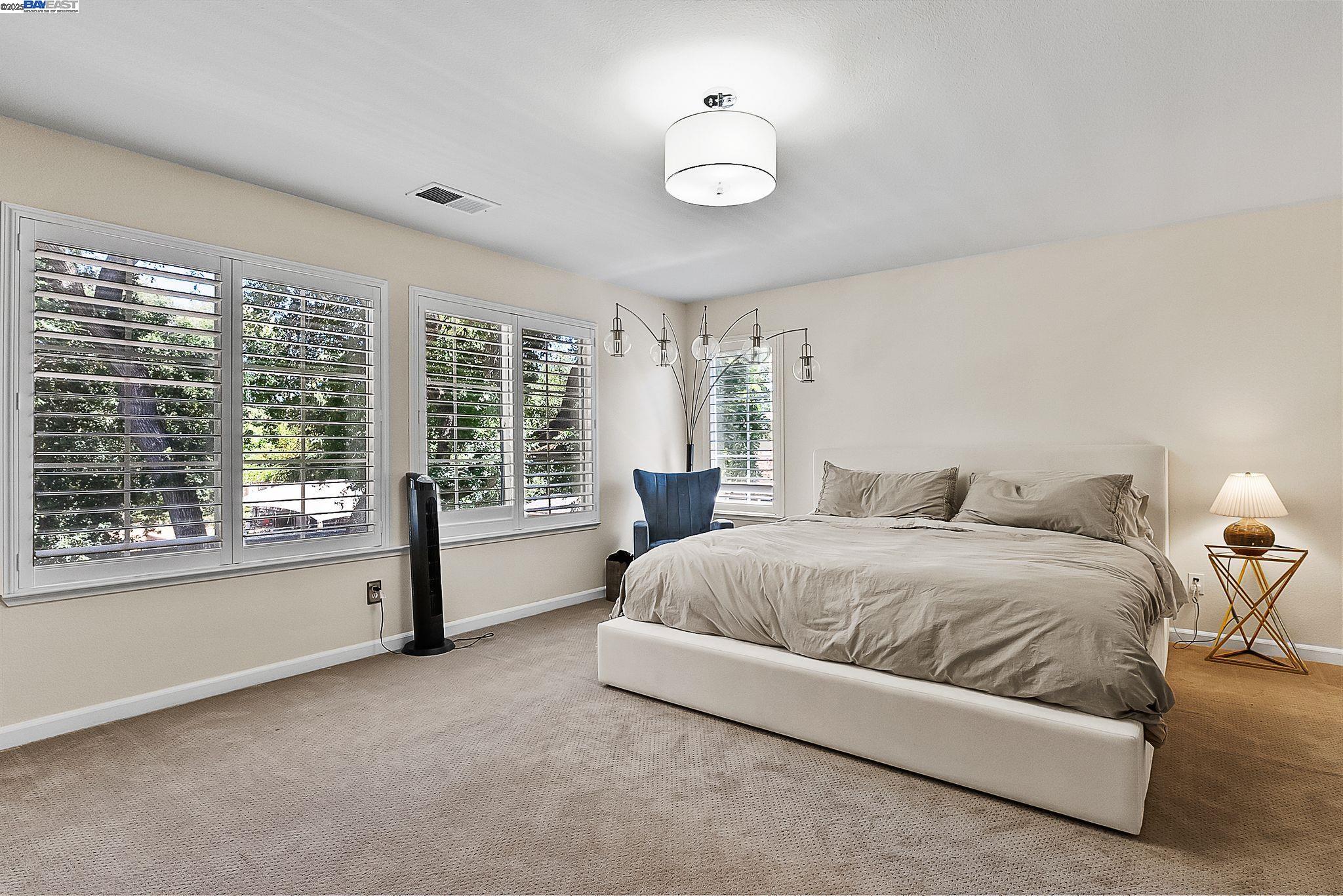 Detail Gallery Image 14 of 24 For 192 Mayhew Way, Walnut Creek,  CA 94597 - 5 Beds | 3 Baths