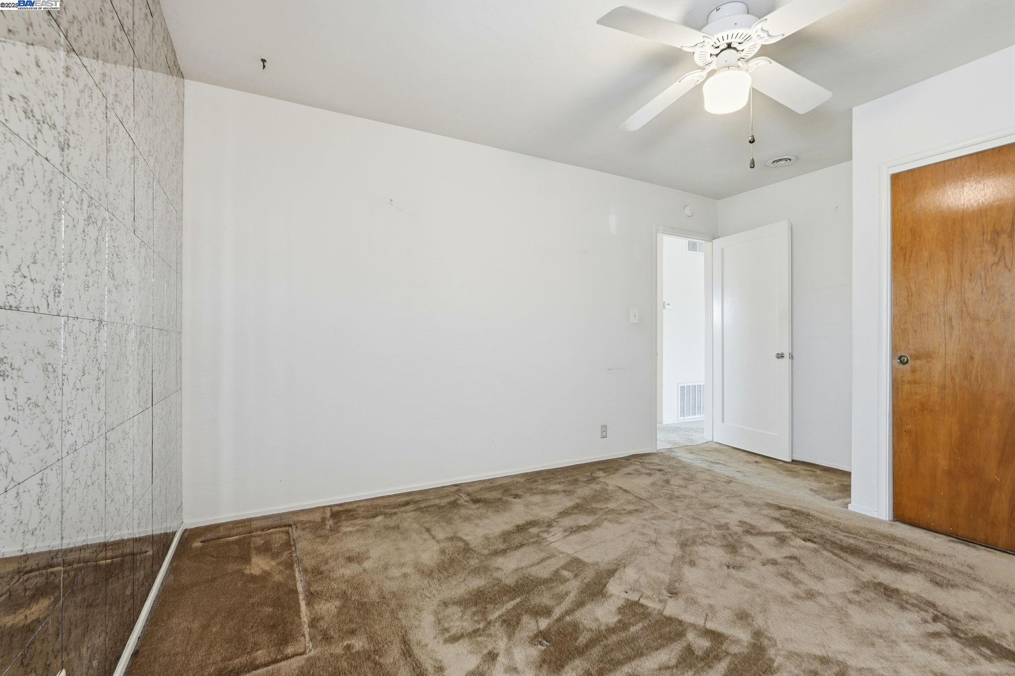 Detail Gallery Image 12 of 23 For 15329 Edgemoor St, San Leandro,  CA 94579 - 2 Beds | 1 Baths