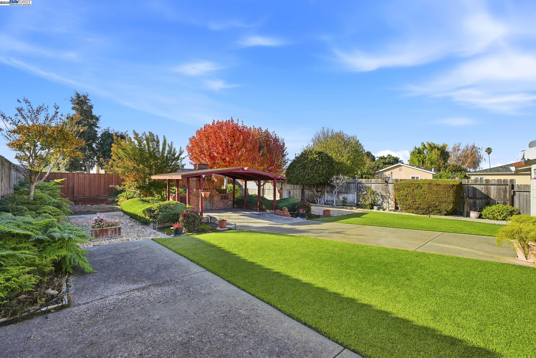 Detail Gallery Image 16 of 23 For 15329 Edgemoor St, San Leandro,  CA 94579 - 2 Beds | 1 Baths