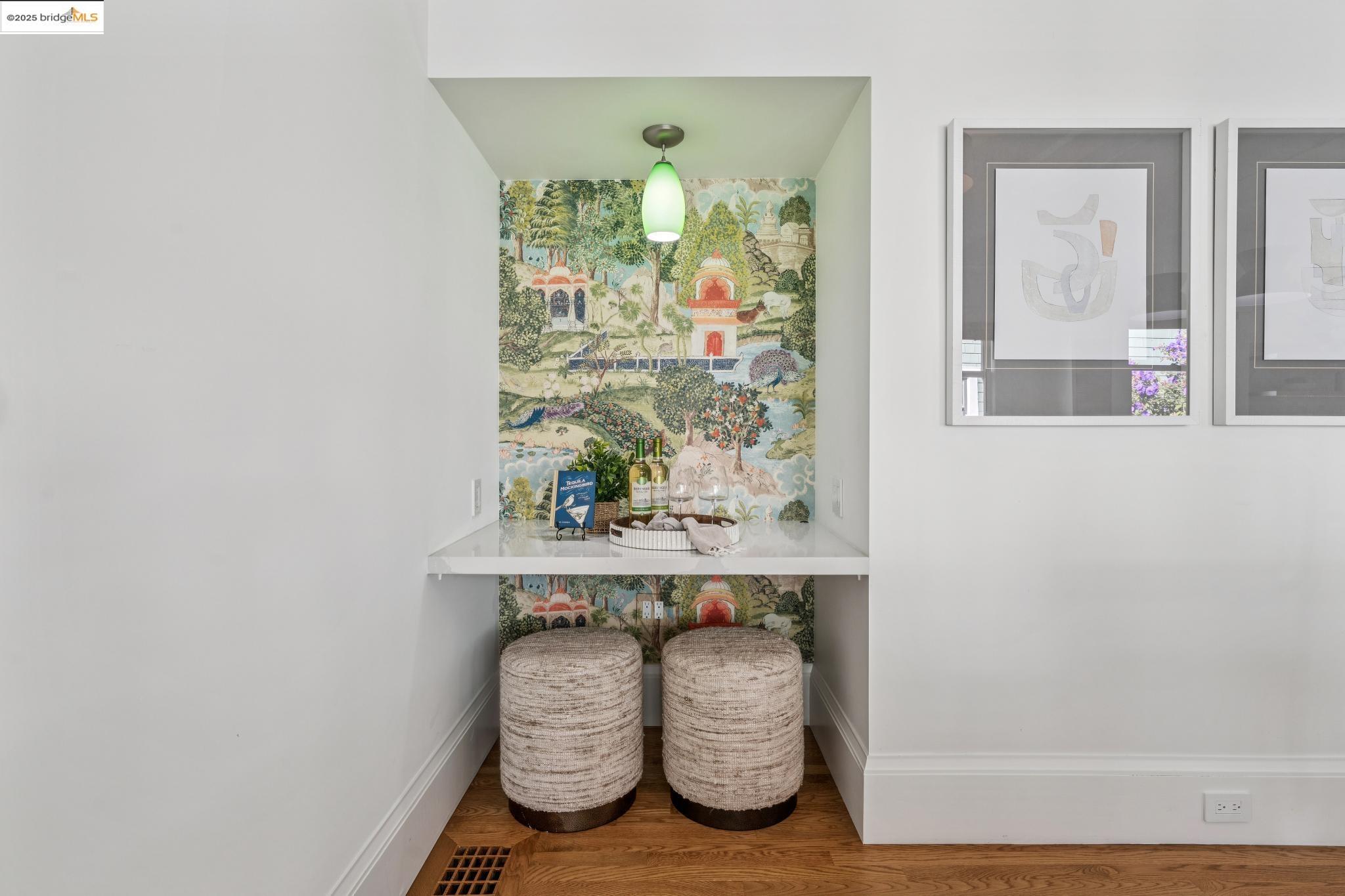 Detail Gallery Image 17 of 55 For 5522 Taft Ave, Oakland,  CA 94618 - 2 Beds | 2 Baths