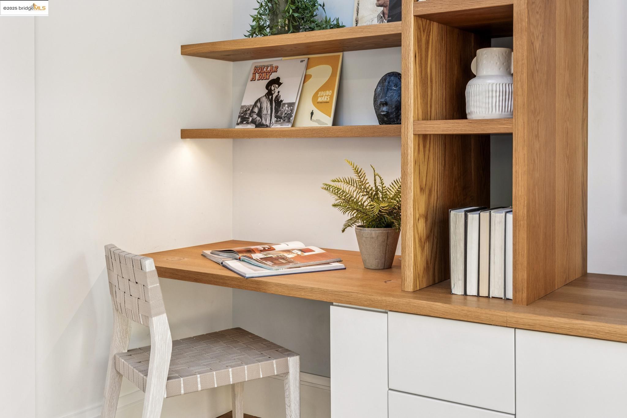 Detail Gallery Image 33 of 55 For 5522 Taft Ave, Oakland,  CA 94618 - 2 Beds | 2 Baths