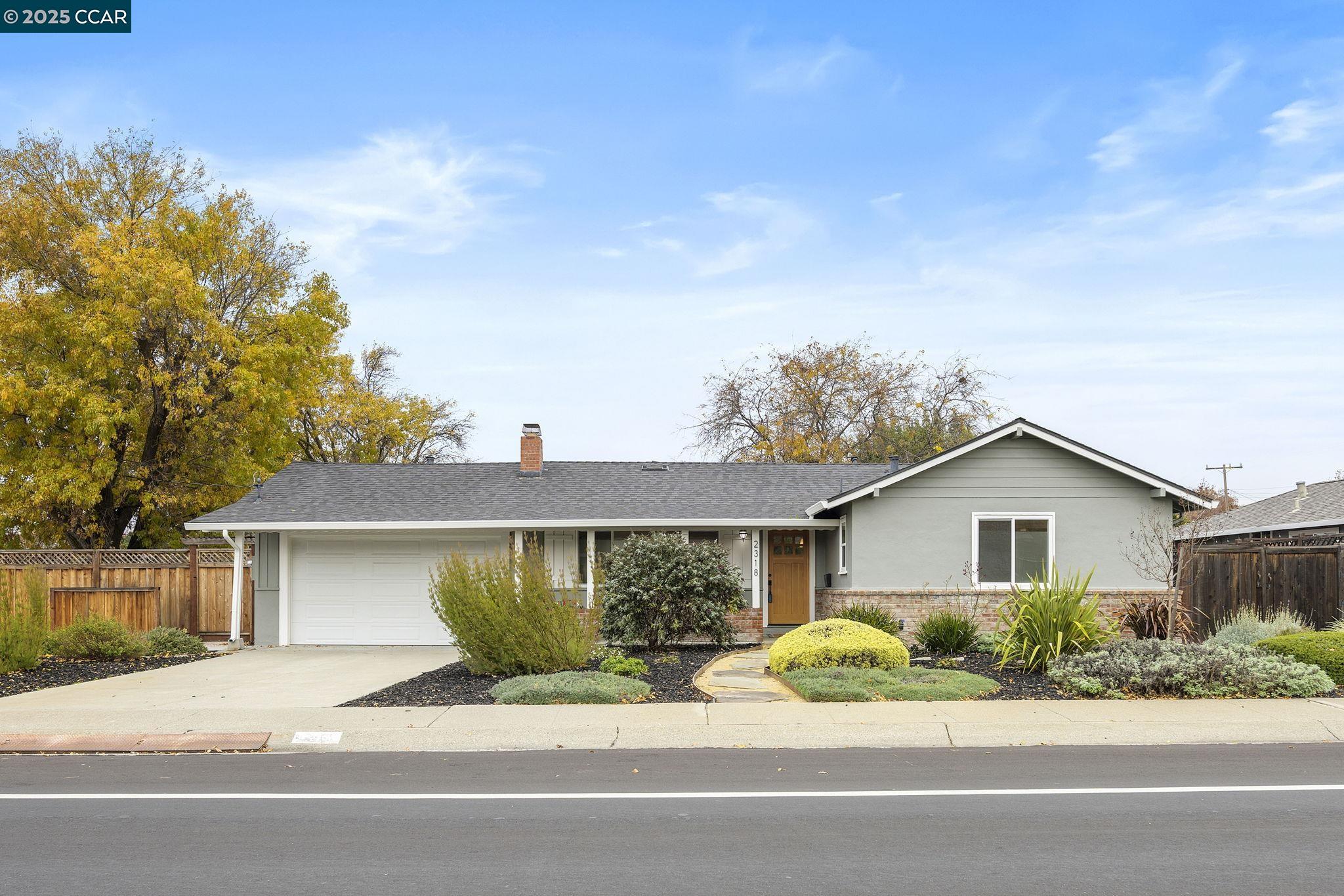 Front Image Thumbnail for CC41118782