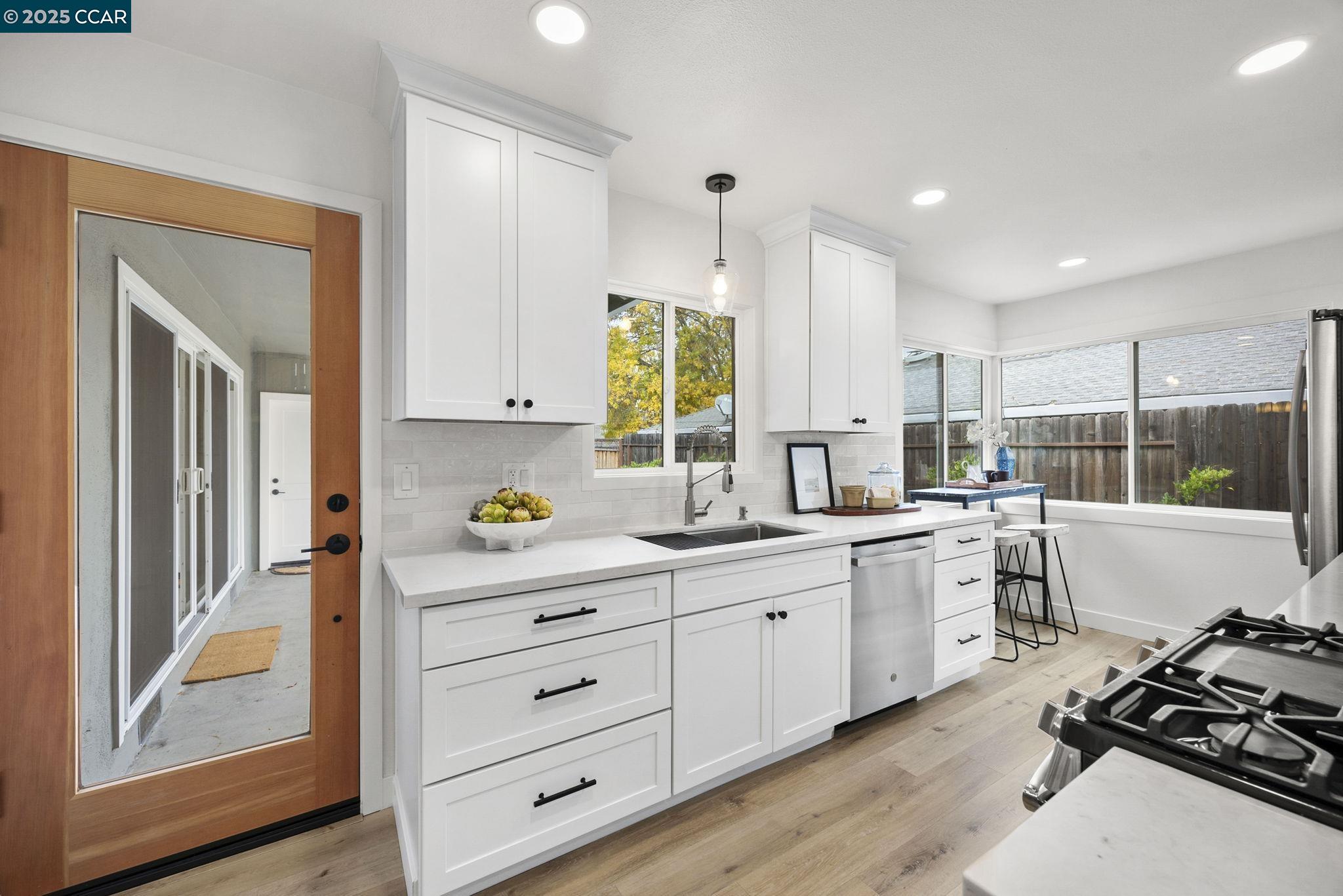 Detail Gallery Image 13 of 42 For 2318 N 6th St, Concord,  CA 94519 - 3 Beds | 2 Baths