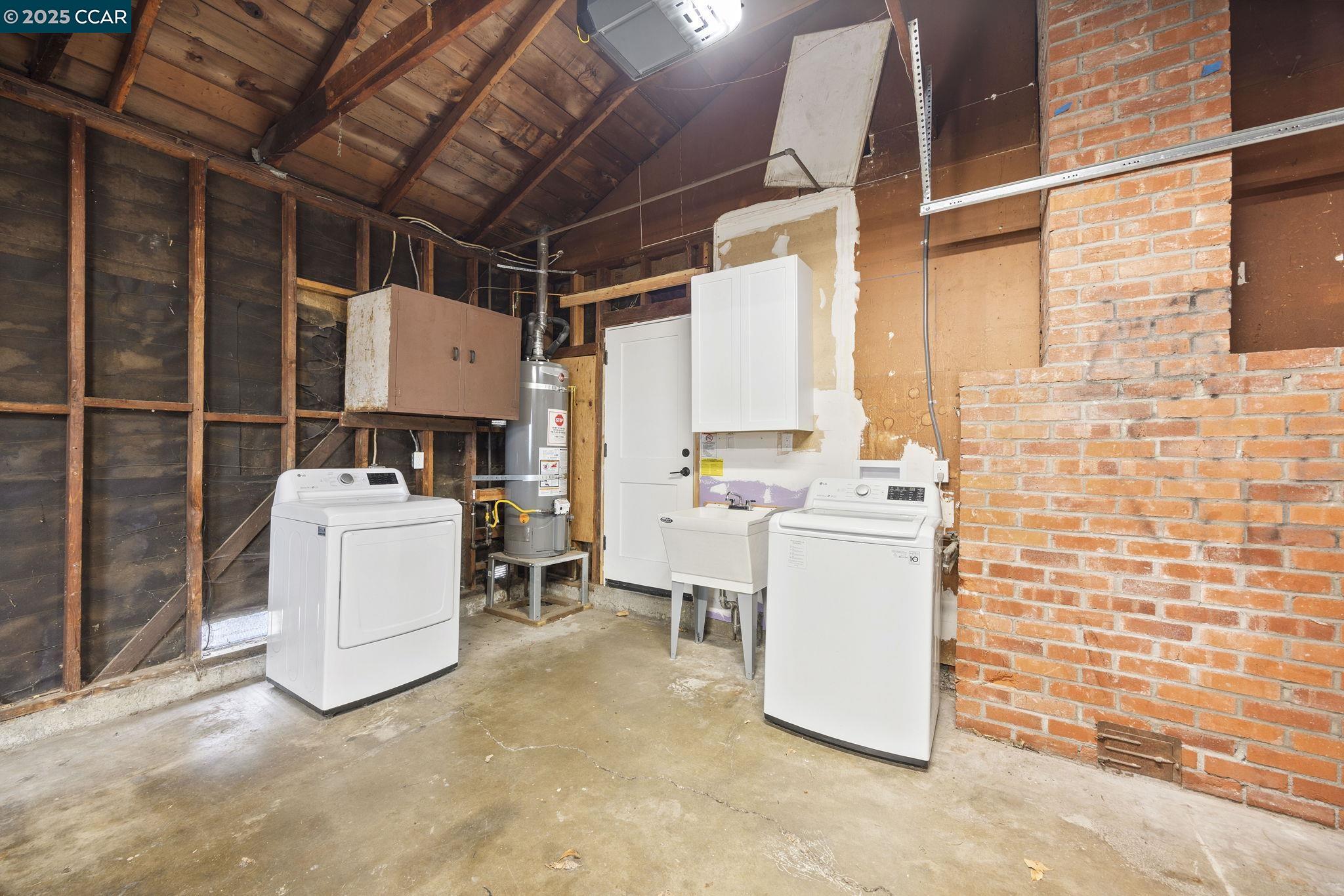 Detail Gallery Image 36 of 42 For 2318 N 6th St, Concord,  CA 94519 - 3 Beds | 2 Baths