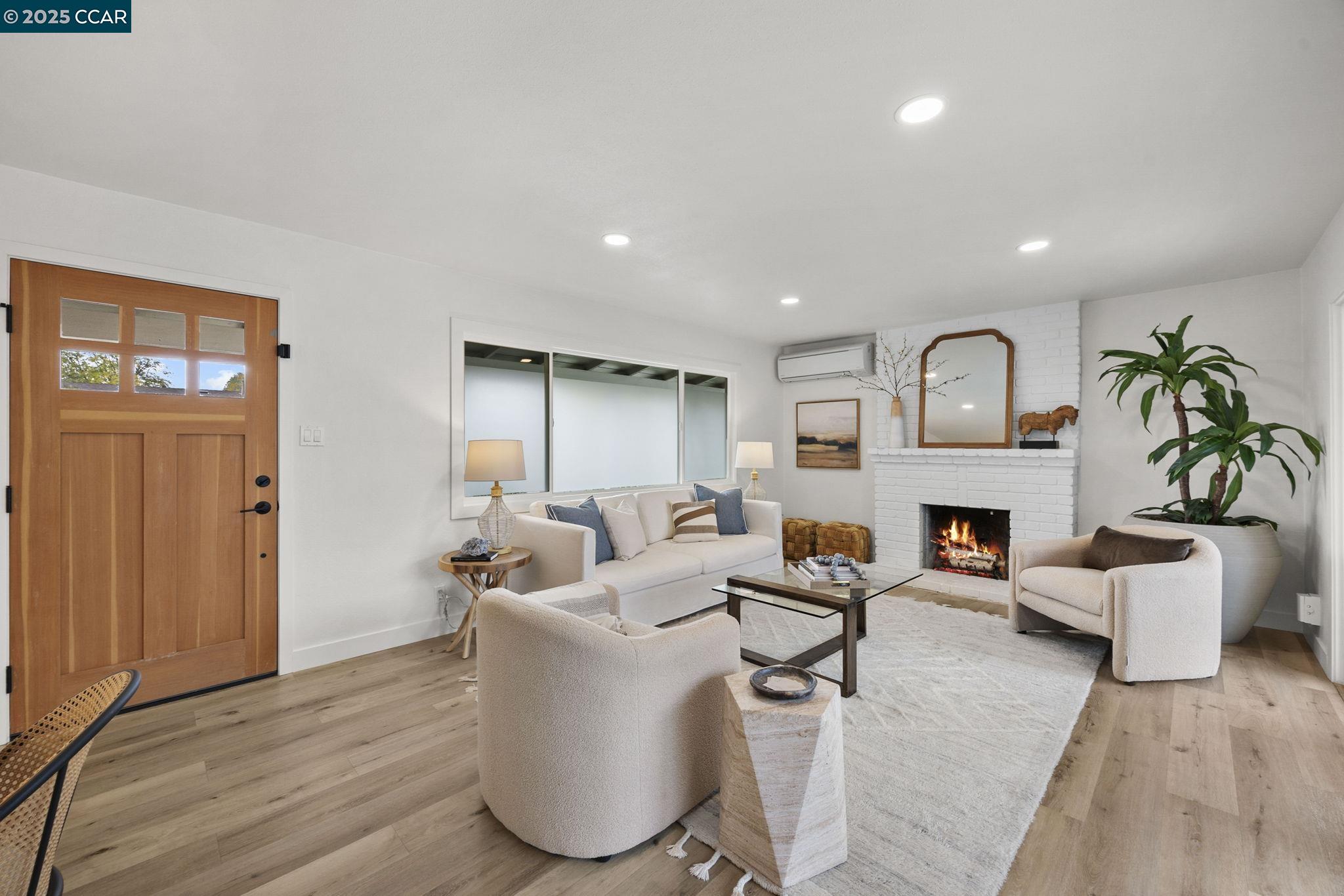 Detail Gallery Image 5 of 42 For 2318 N 6th St, Concord,  CA 94519 - 3 Beds | 2 Baths