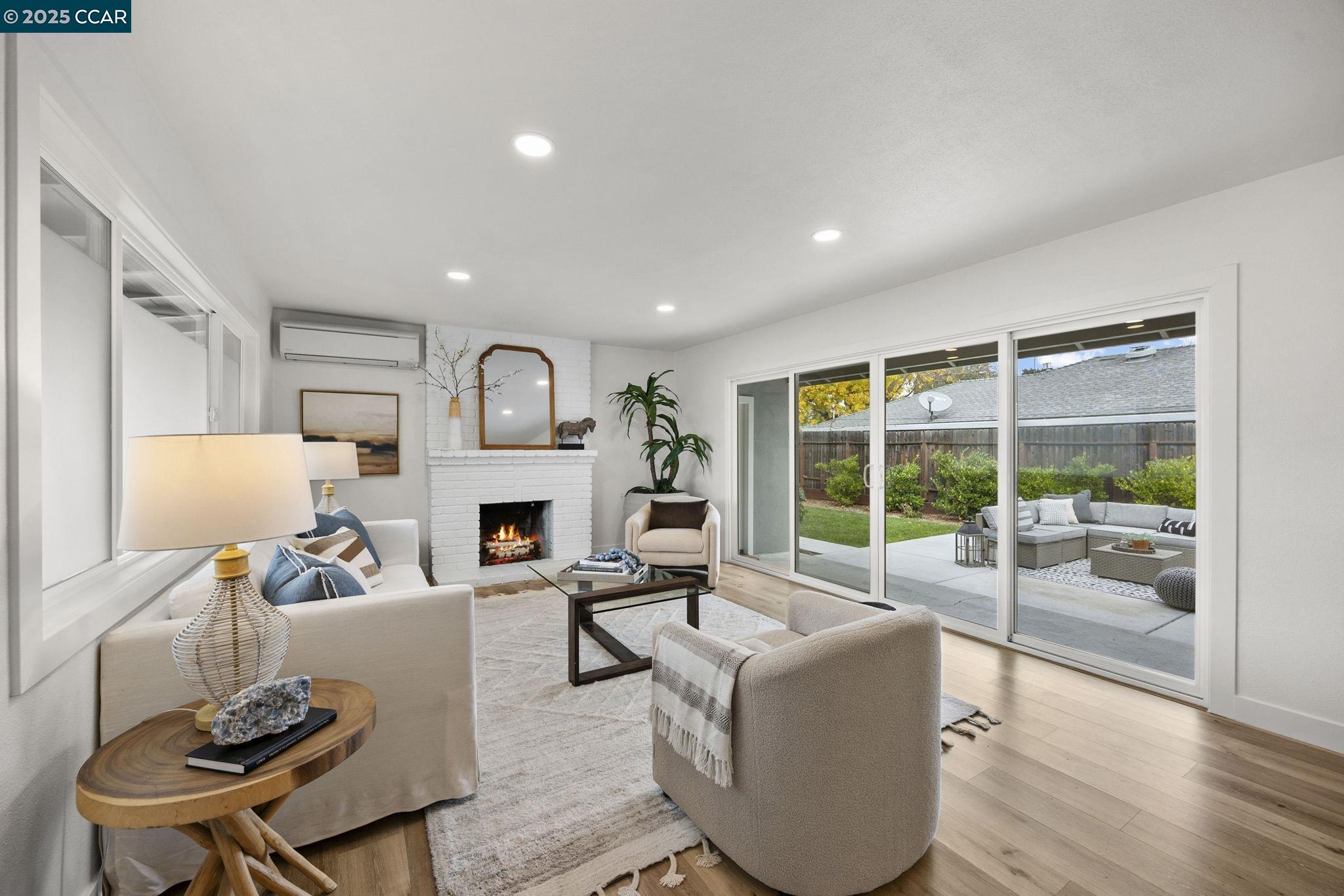 Detail Gallery Image 6 of 42 For 2318 N 6th St, Concord,  CA 94519 - 3 Beds | 2 Baths