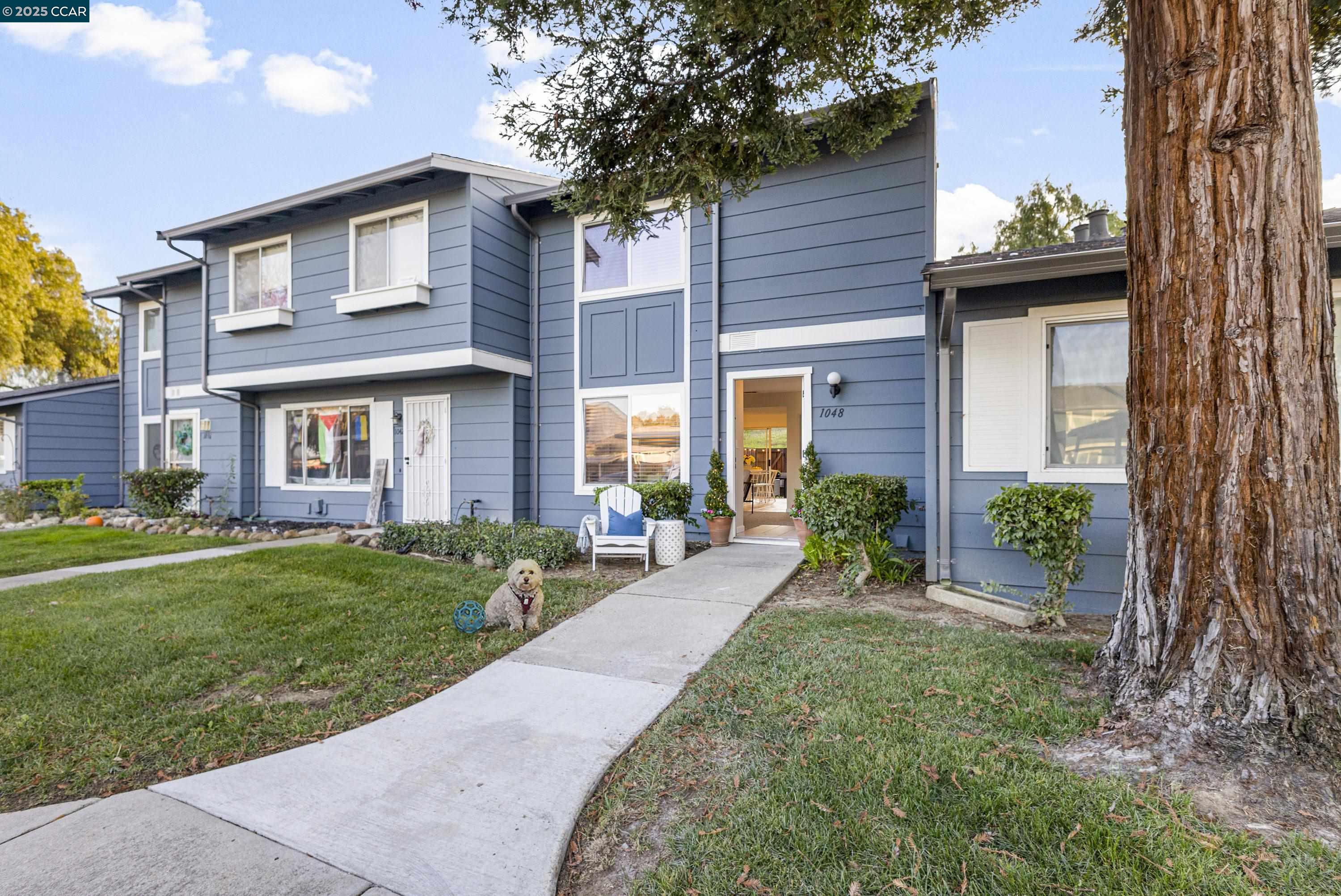 Detail Gallery Image 2 of 38 For 1048 Spring Valley Common, Livermore,  CA 94551 - 3 Beds | 2/1 Baths