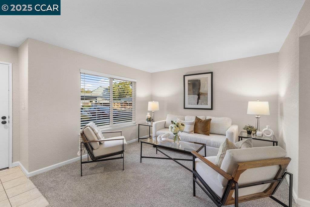 Detail Gallery Image 8 of 36 For 1048 Spring Valley Common, Livermore,  CA 94551 - 3 Beds | 2/1 Baths