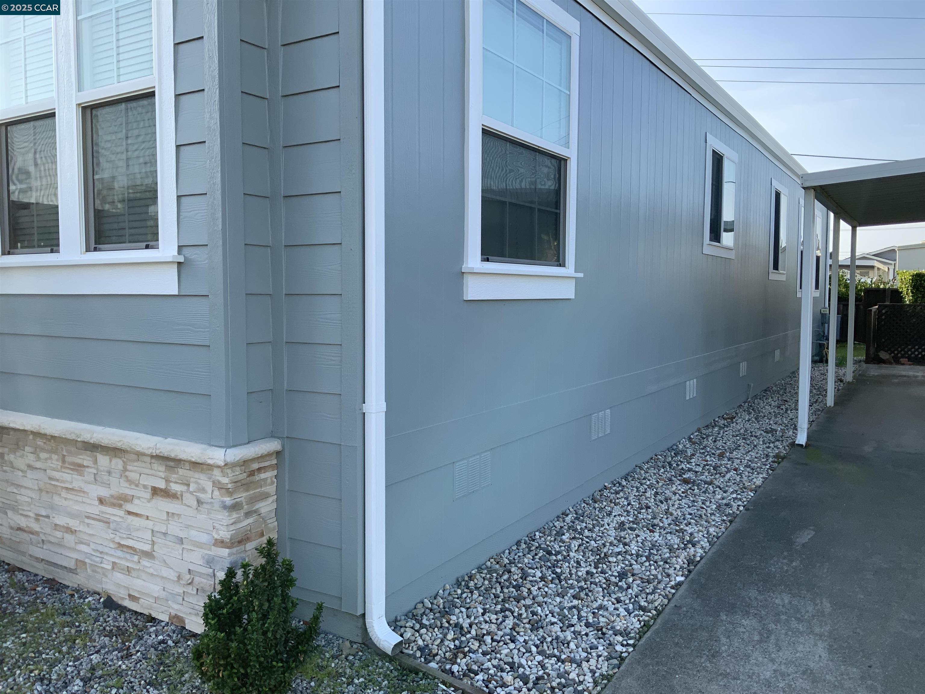 Detail Gallery Image 3 of 31 For 14 Geneseo St., Oakley,  CA 94561 - 2 Beds | 2 Baths