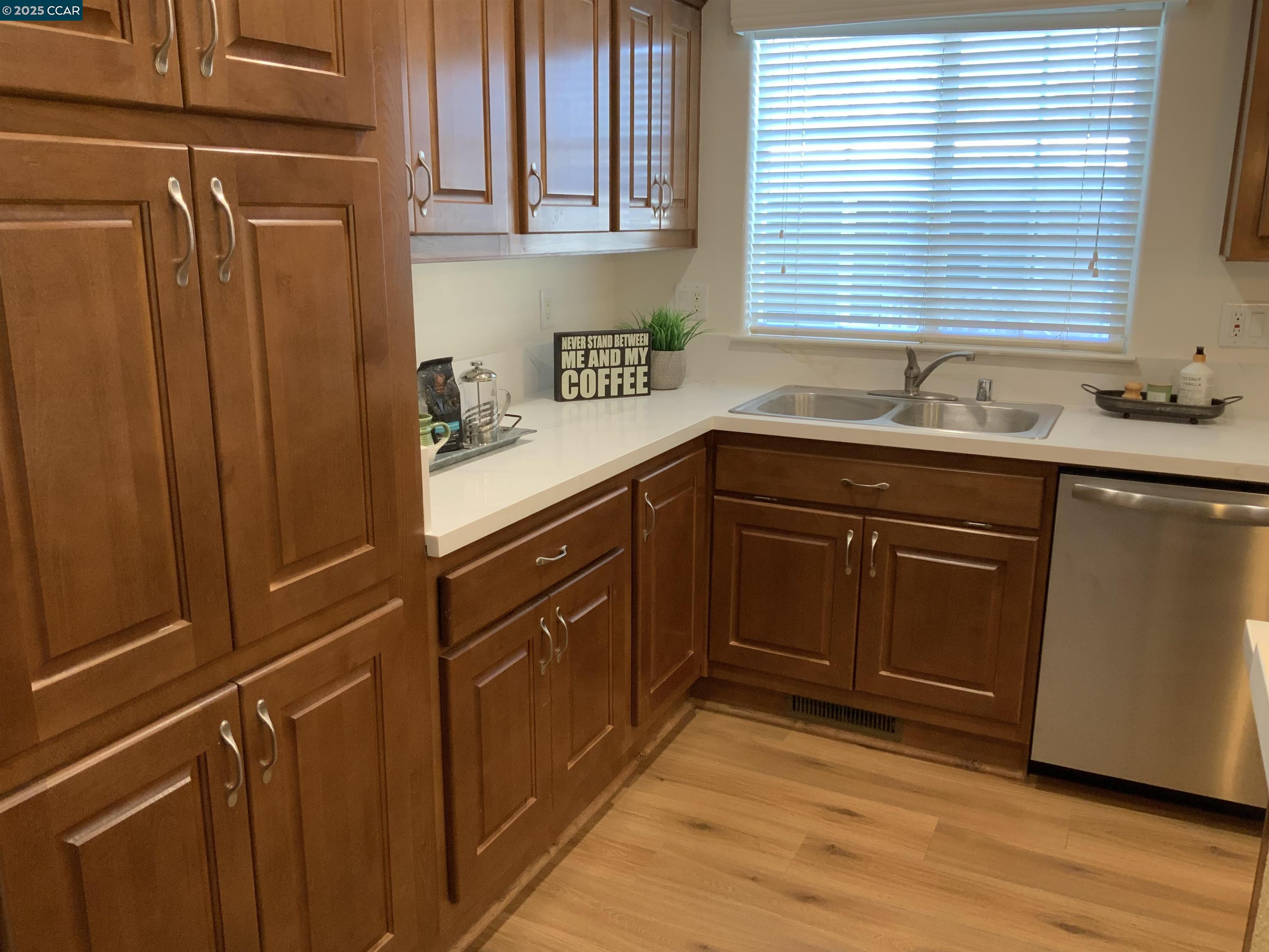 Detail Gallery Image 10 of 31 For 14 Geneseo St., Oakley,  CA 94561 - 2 Beds | 2 Baths