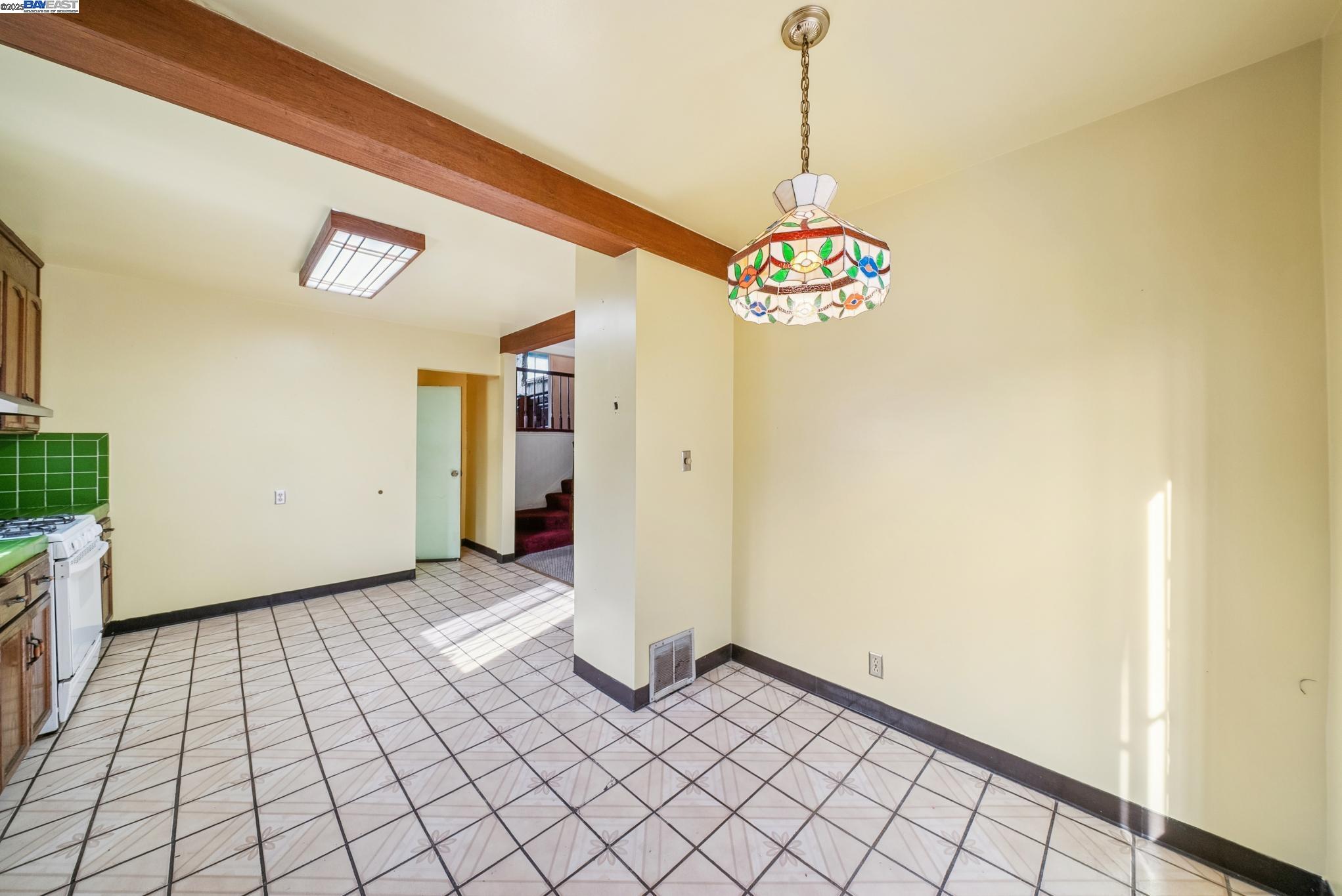 Detail Gallery Image 18 of 51 For 2804 Otis Dr, Alameda,  CA 94501 - 2 Beds | 1 Baths