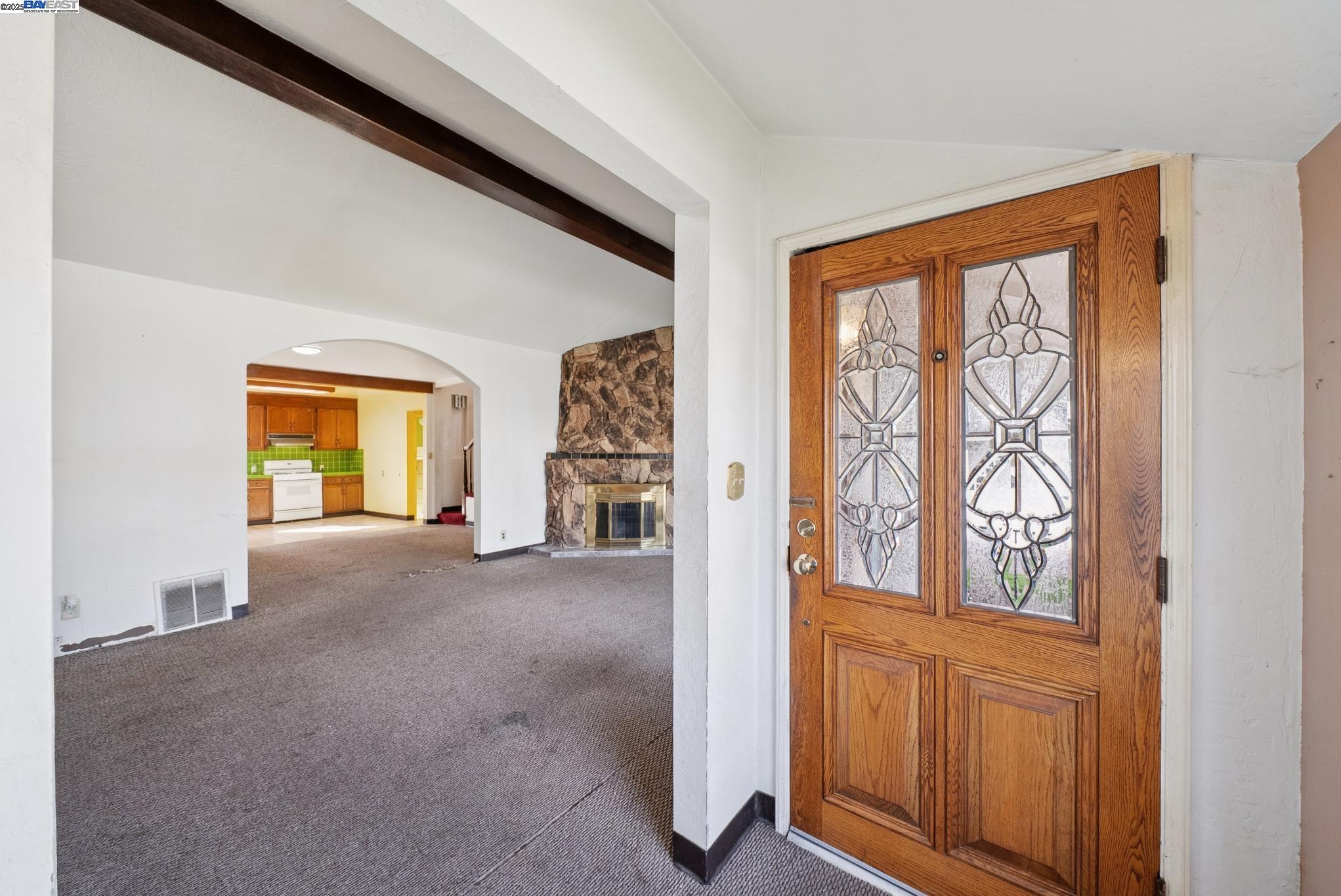 Detail Gallery Image 4 of 51 For 2804 Otis Dr, Alameda,  CA 94501 - 2 Beds | 1 Baths