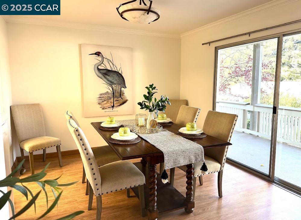 Detail Gallery Image 2 of 12 For 1400 Ptarmigan Dr #2,  Walnut Creek,  CA 94595 - 2 Beds | 2 Baths