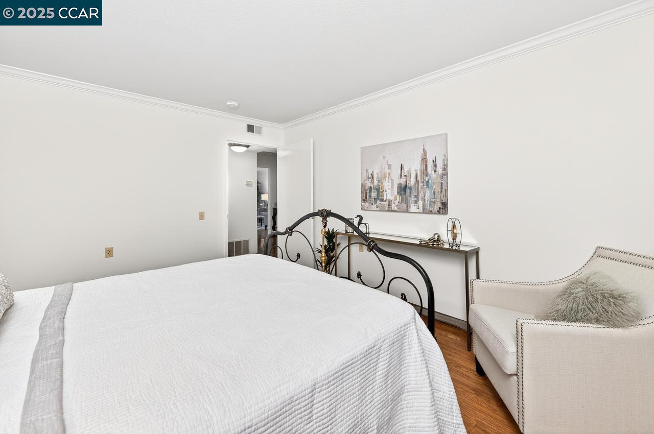 Detail Gallery Image 16 of 45 For 1400 Ptarmigan Dr #2,  Walnut Creek,  CA 94595 - 2 Beds | 2 Baths