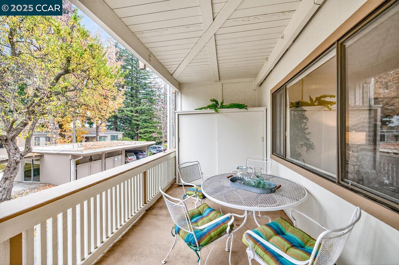 Detail Gallery Image 30 of 45 For 1400 Ptarmigan Dr #2,  Walnut Creek,  CA 94595 - 2 Beds | 2 Baths