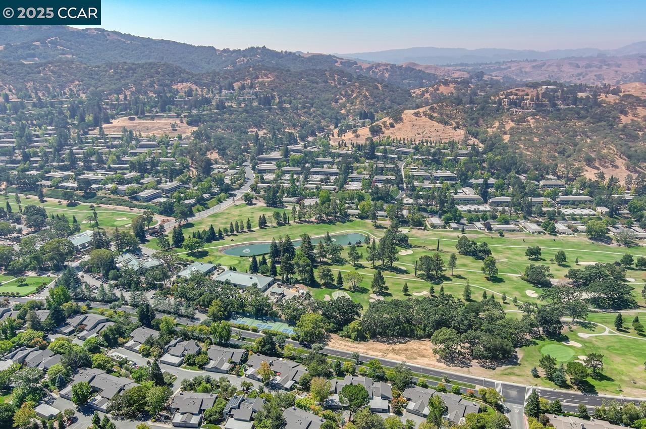 Detail Gallery Image 39 of 45 For 1400 Ptarmigan Dr #2,  Walnut Creek,  CA 94595 - 2 Beds | 2 Baths