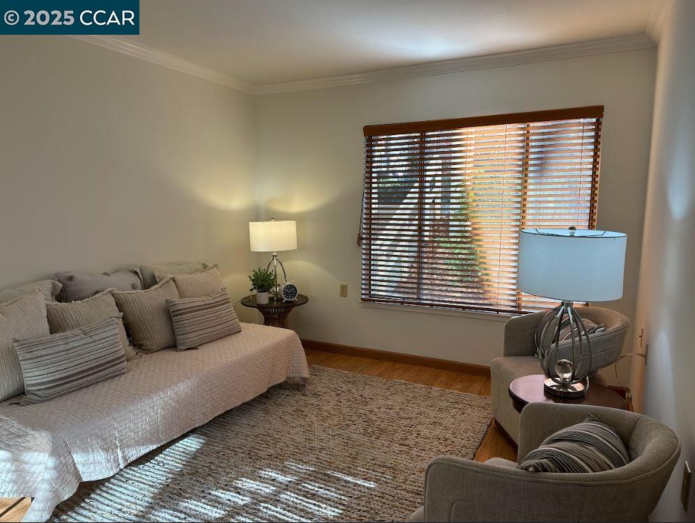 Detail Gallery Image 5 of 12 For 1400 Ptarmigan Dr #2,  Walnut Creek,  CA 94595 - 2 Beds | 2 Baths