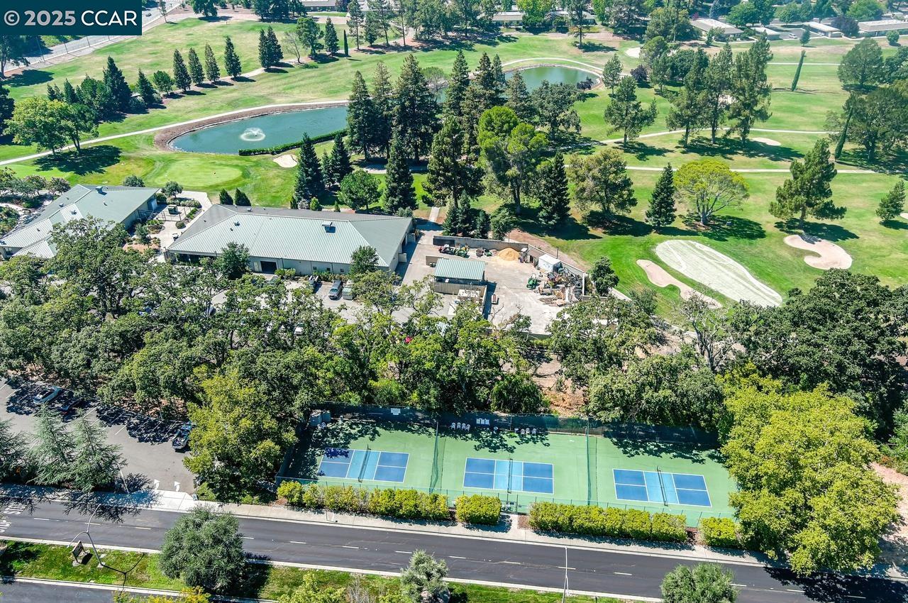 Detail Gallery Image 42 of 45 For 1400 Ptarmigan Dr #2,  Walnut Creek,  CA 94595 - 2 Beds | 2 Baths